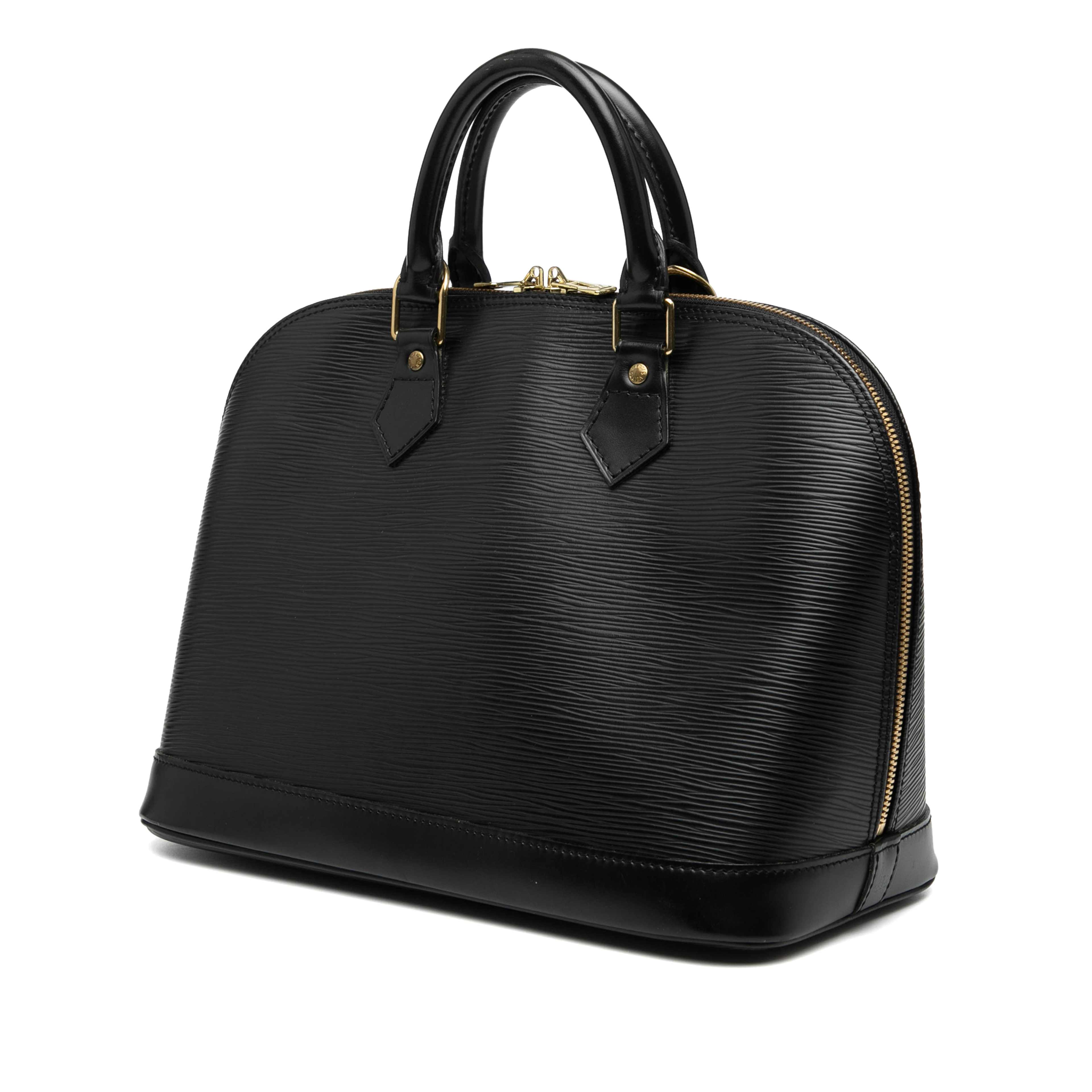 Louis Vuitton Epi Alma Pm, från Luxclusif, i färgen svart. Klicka för att öppna bilden i stort format
