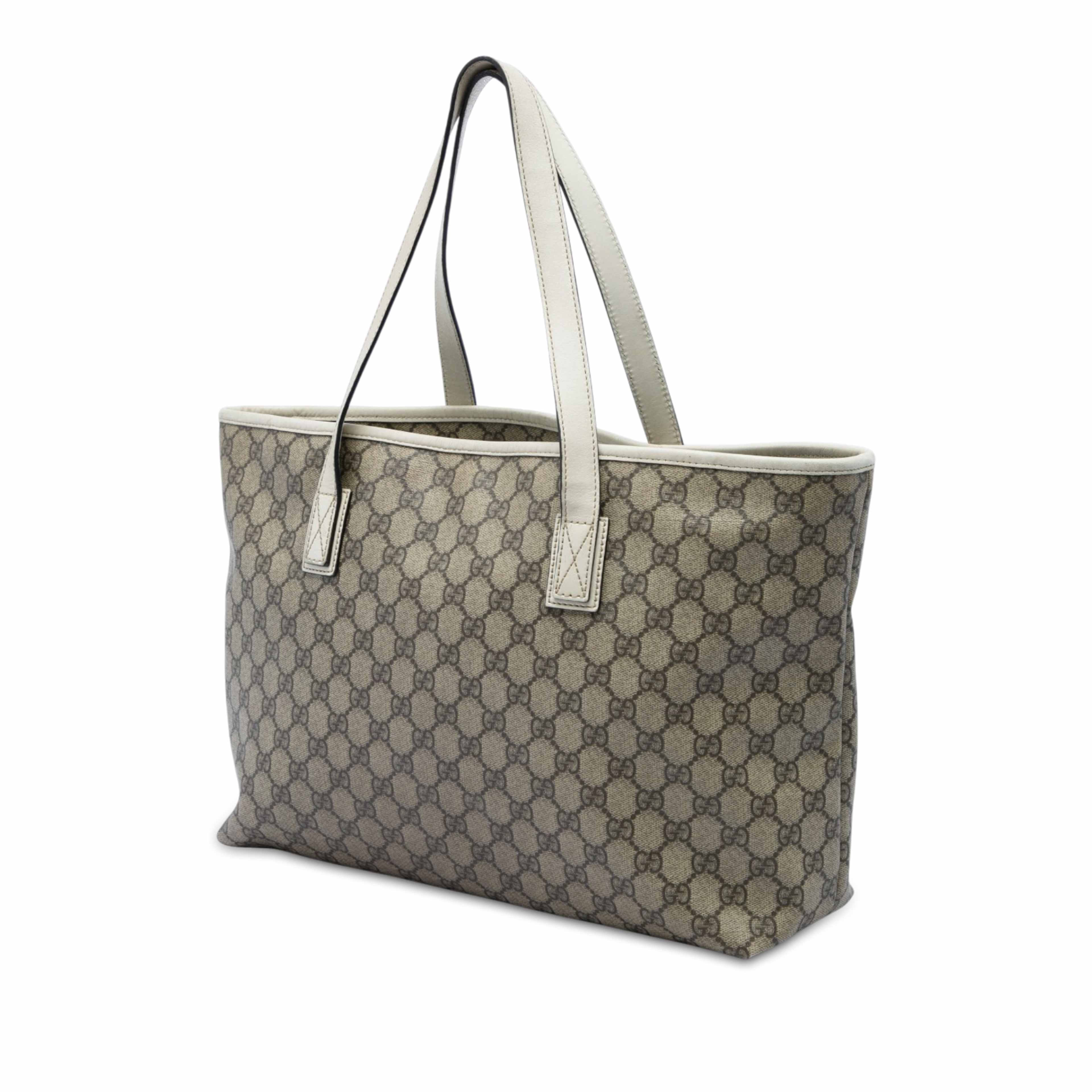 Gucci Medium Gg Supreme Tote, från Luxclusif, i färgen beige. Klicka för att öppna bilden i stort format