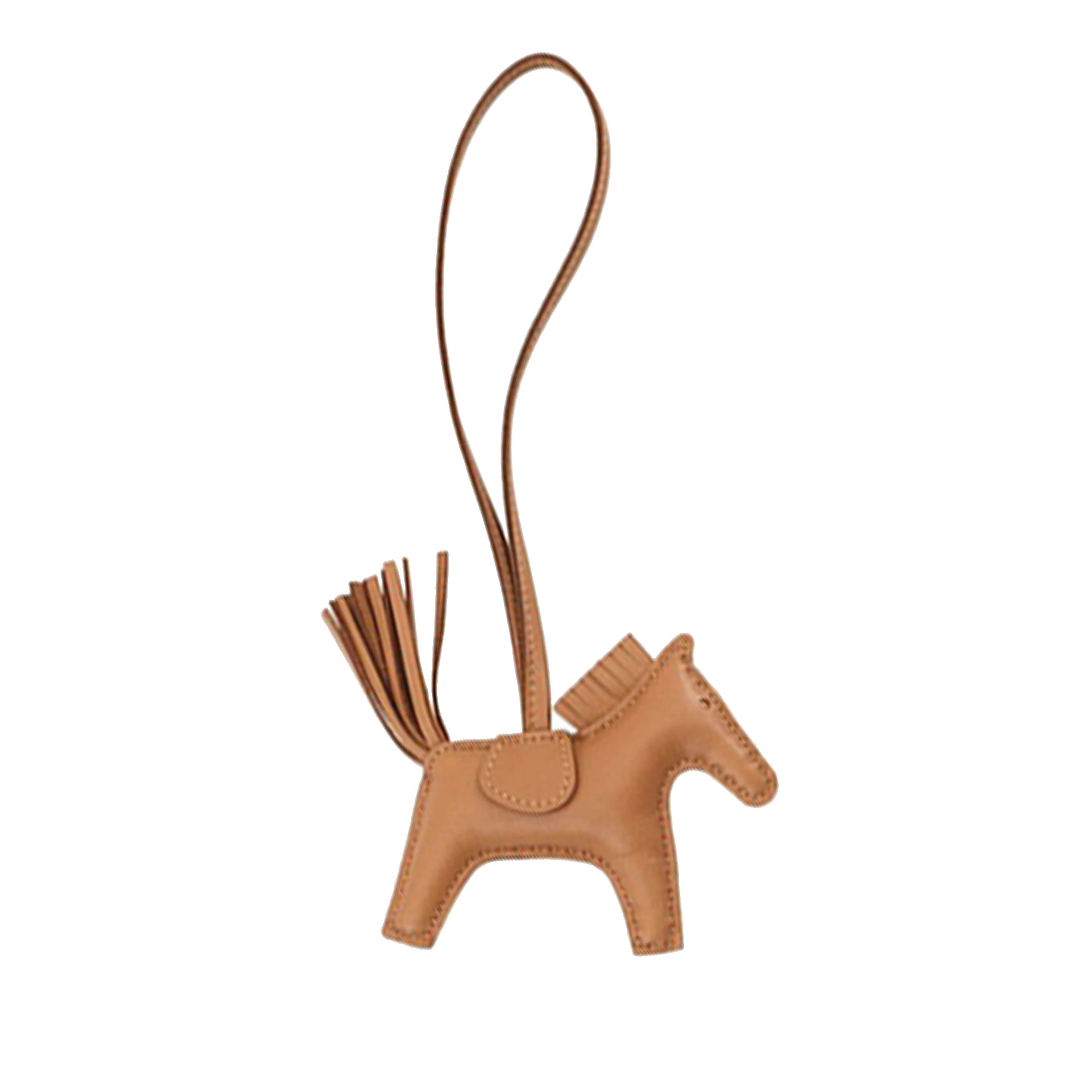 Hermès Milo Lambskin Grigri Rodeo Bag Charm Pm, från Luxclusif, i färgen brown. Klicka för att öppna bilden i stort format