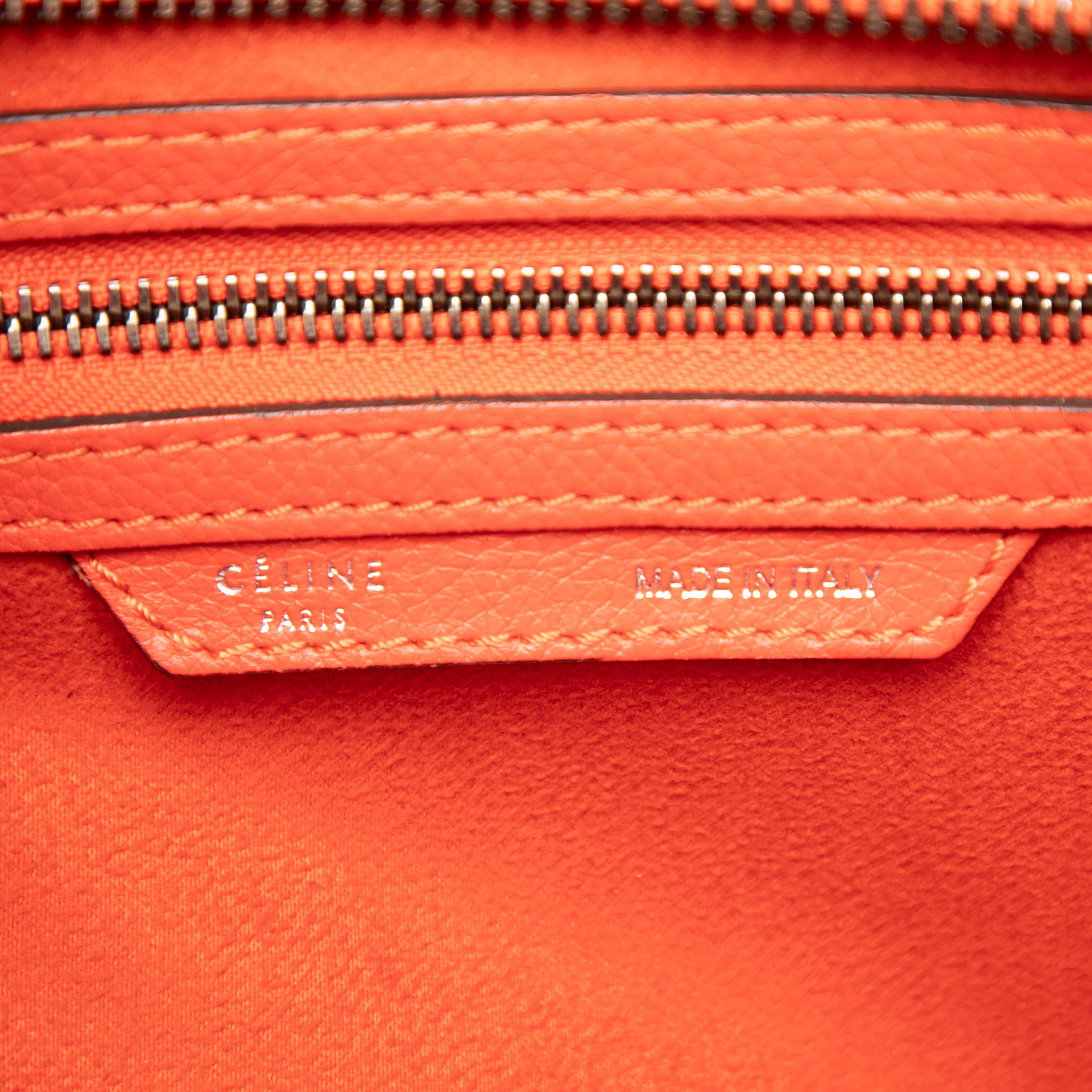 Celine Micro Leather Luggage Tote, från Luxclusif, i färgen orange. Klicka för att öppna bilden i stort format