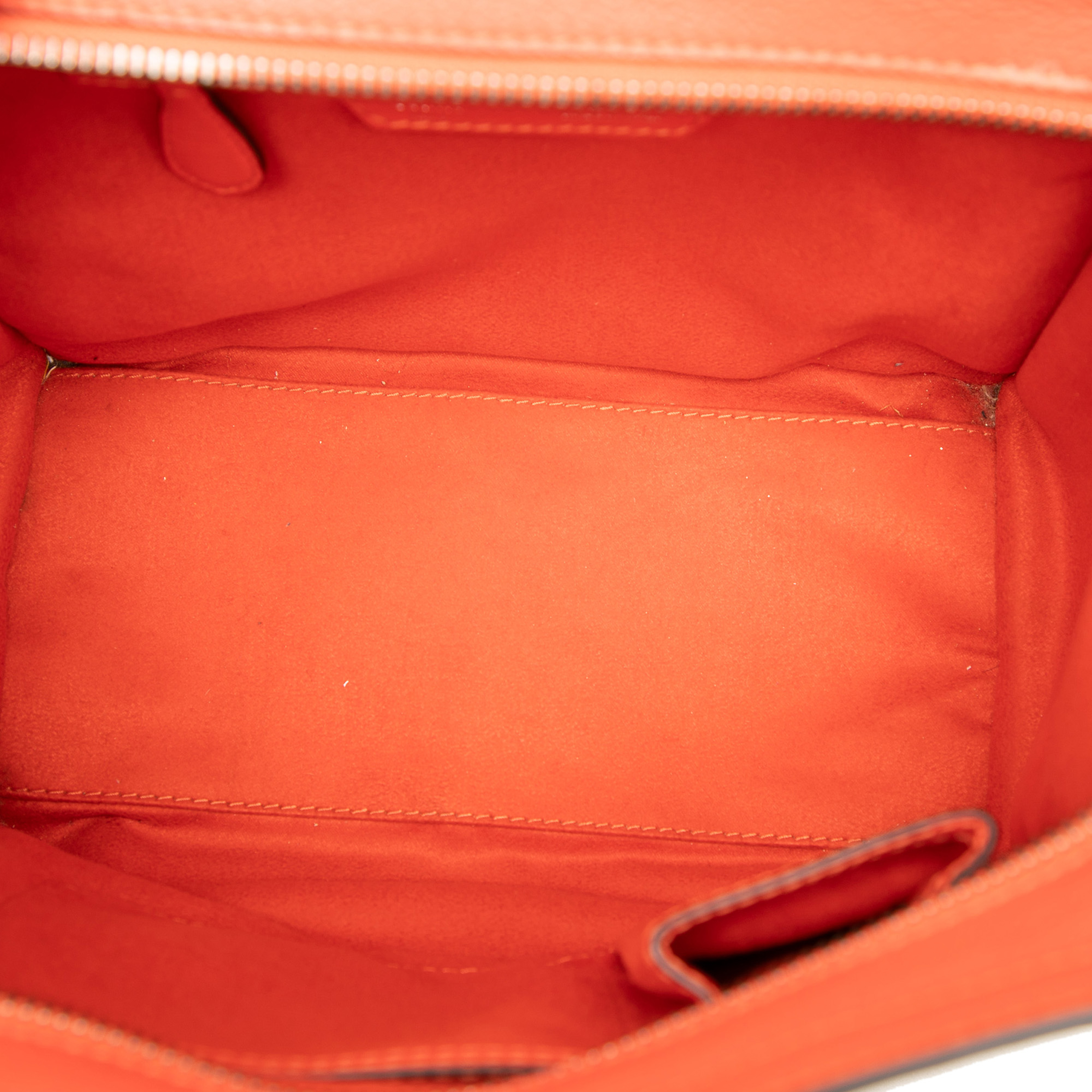 Celine Micro Leather Luggage Tote, från Luxclusif, i färgen orange. Klicka för att öppna bilden i stort format