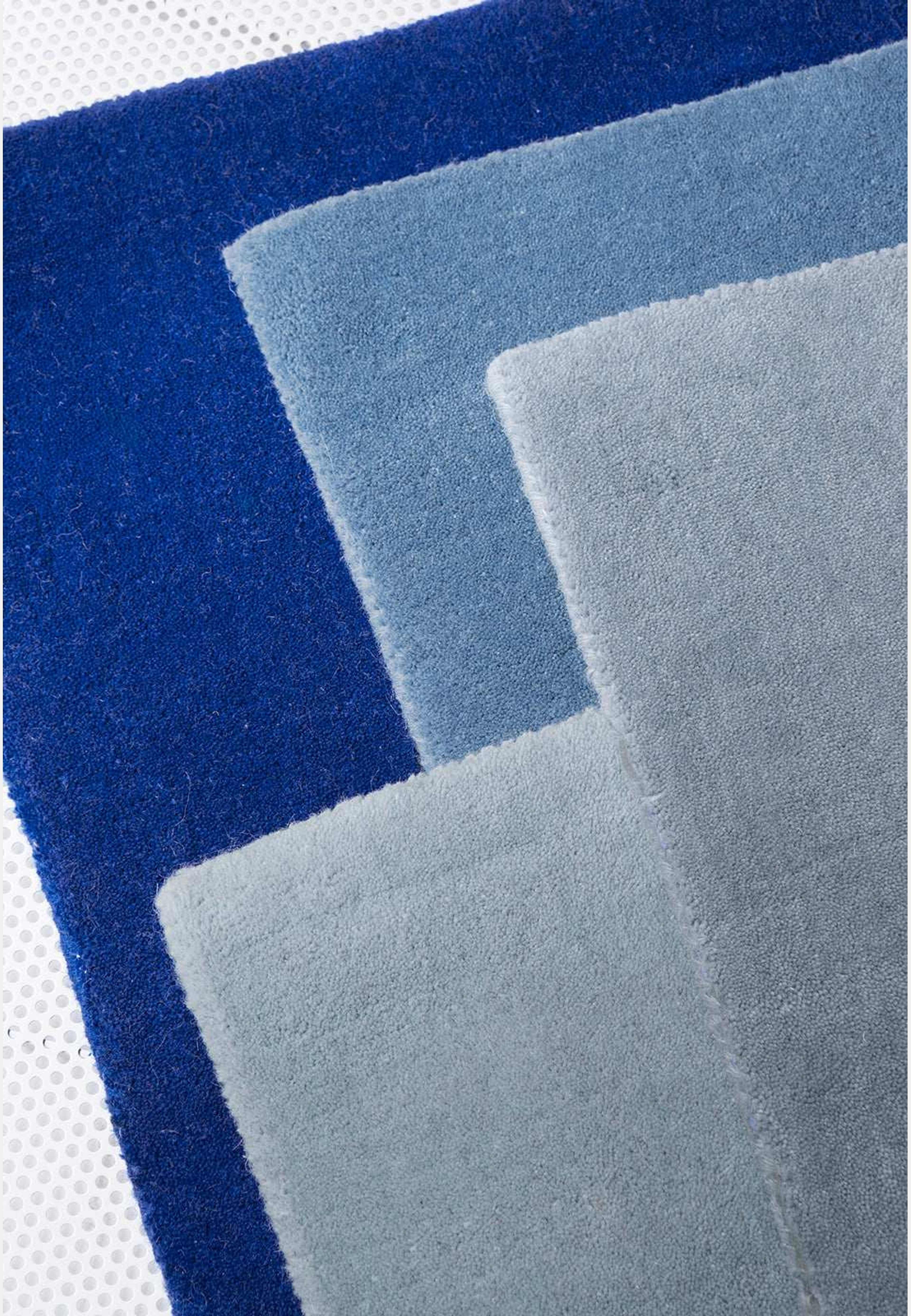 Solid Wool Sky Blue, från Layered, i färgen sky blue. Klicka för att öppna bilden i stort format