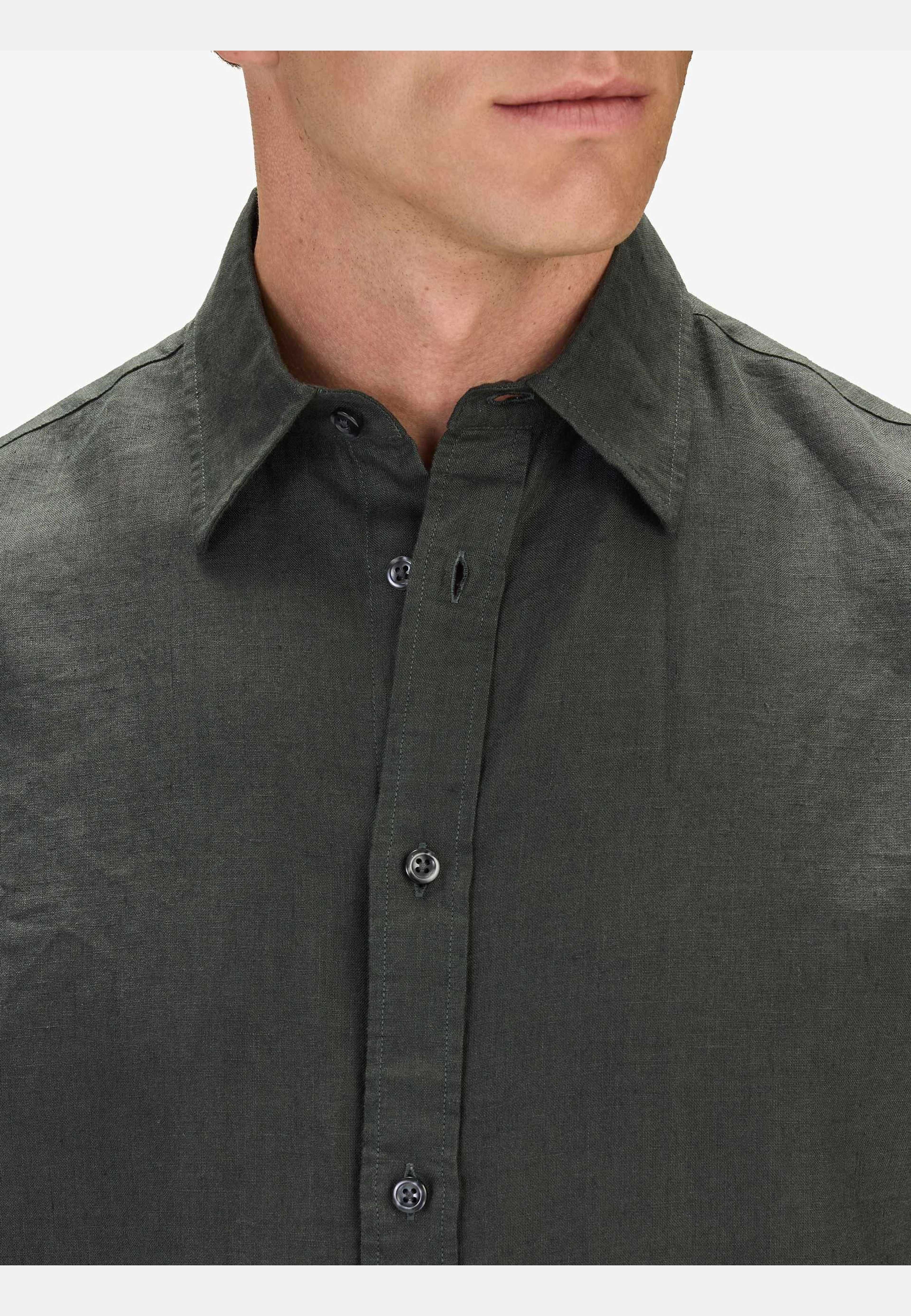 Casual Linen Shirt Solid Pointed Collar, från John Henric, i färgen dark green. Klicka för att öppna bilden i stort format