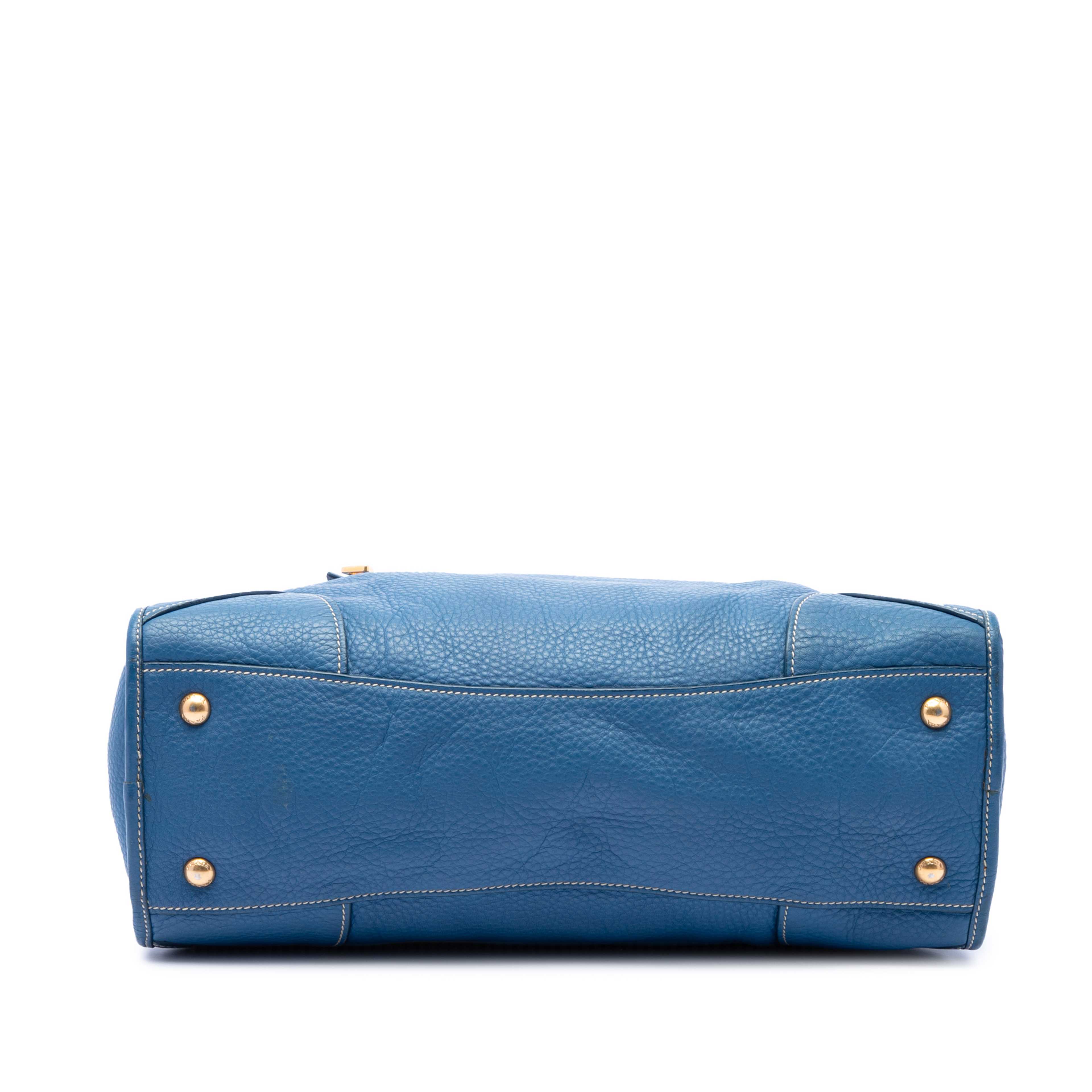Prada Vitello Daino Zip Top Satchel, från Luxclusif, i färgen blå. Klicka för att öppna bilden i stort format