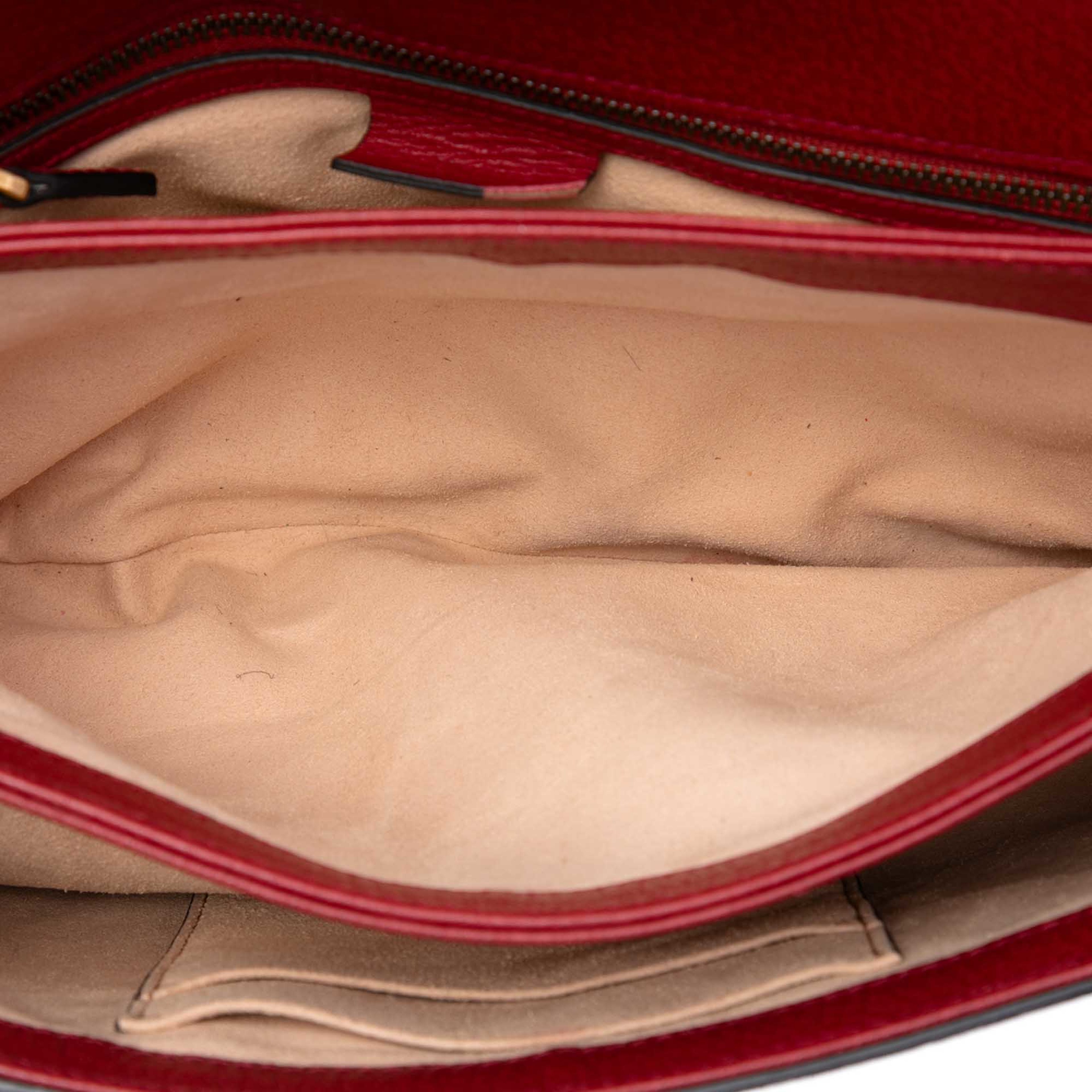Gucci Gg Supreme Queen Margaret Crossbody, från Luxclusif, i färgen beige. Klicka för att öppna bilden i stort format