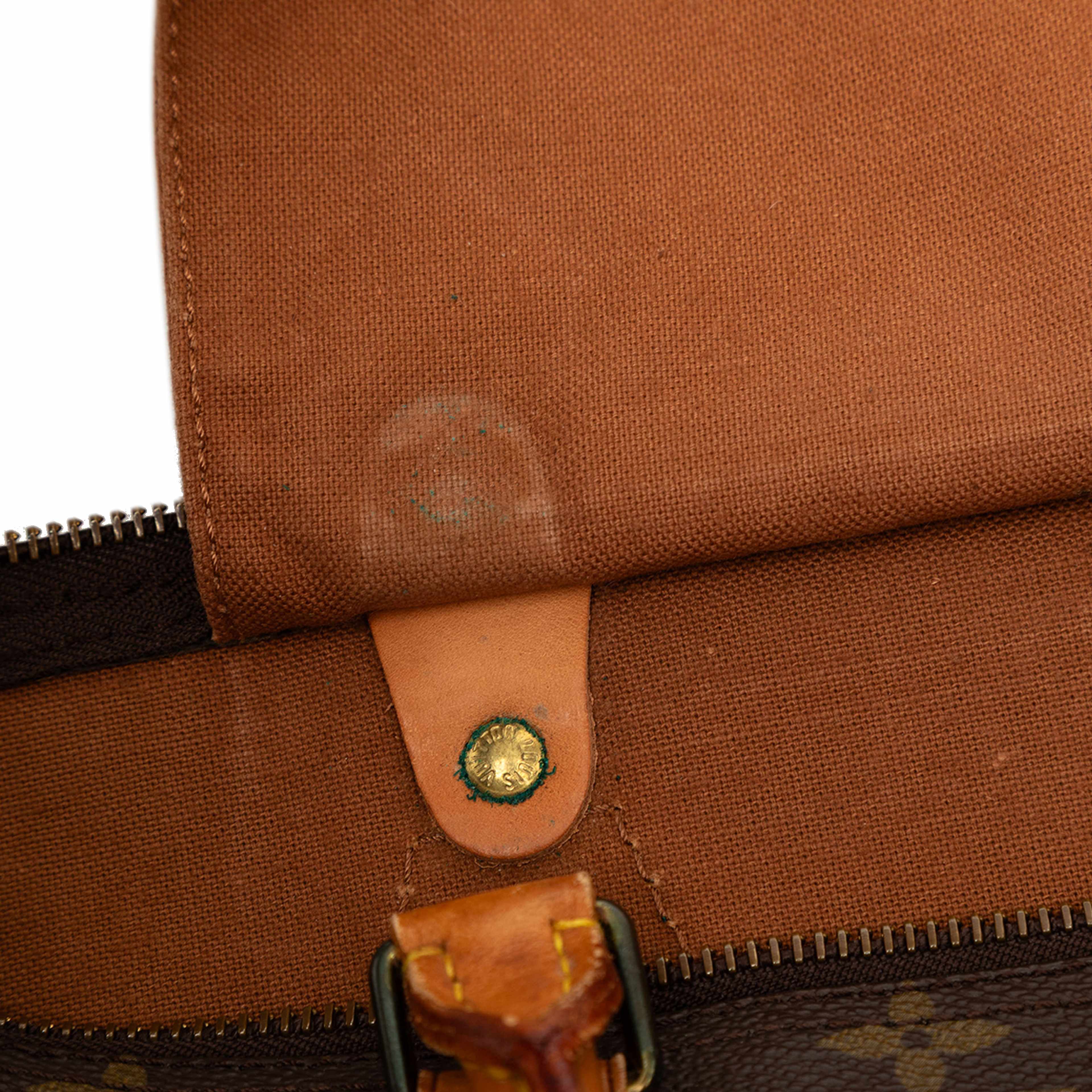 Louis Vuitton Monogram Speedy 40, från Luxclusif, i färgen brun. Klicka för att öppna bilden i stort format