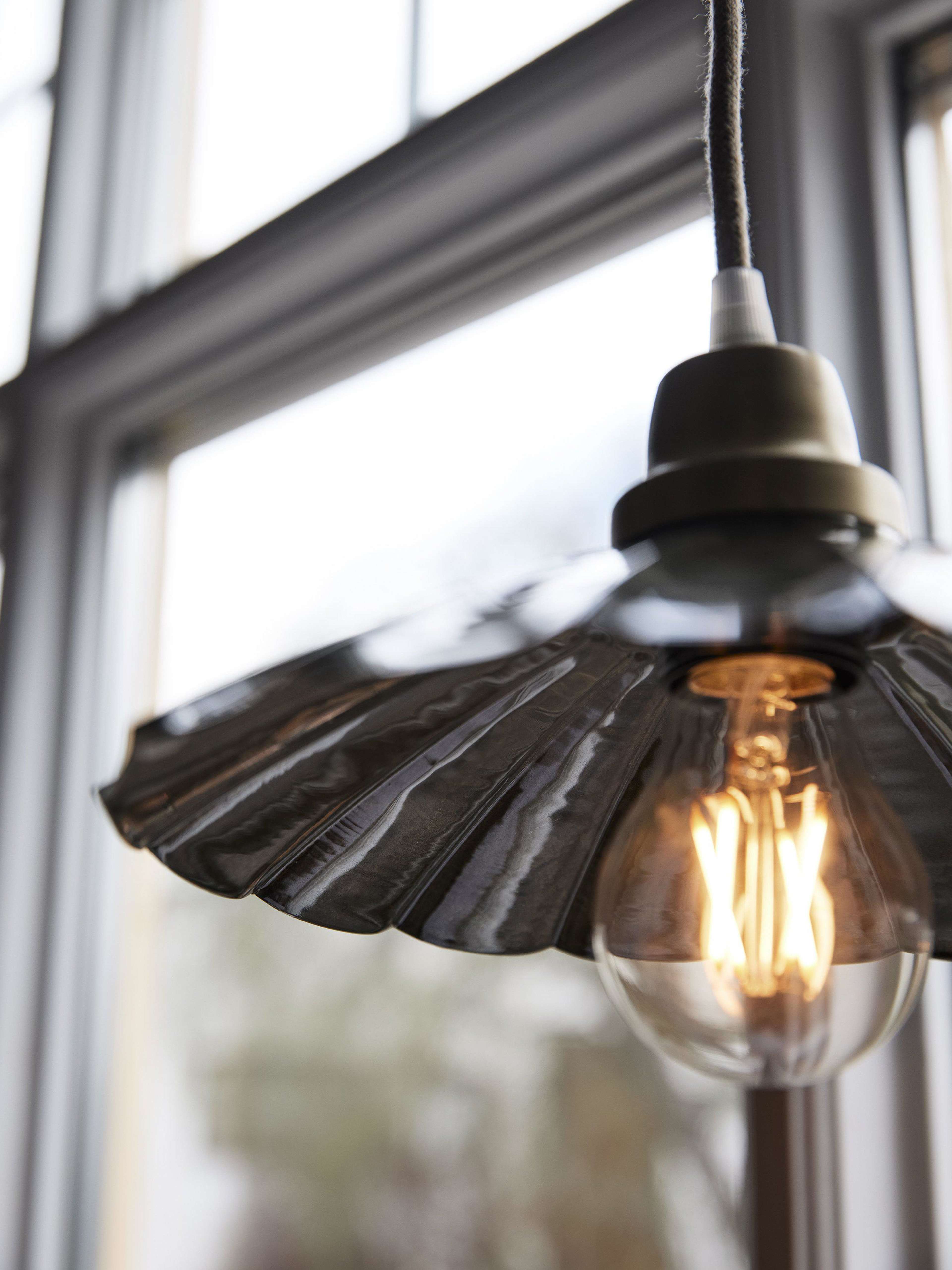 Ester Fönsterlampa