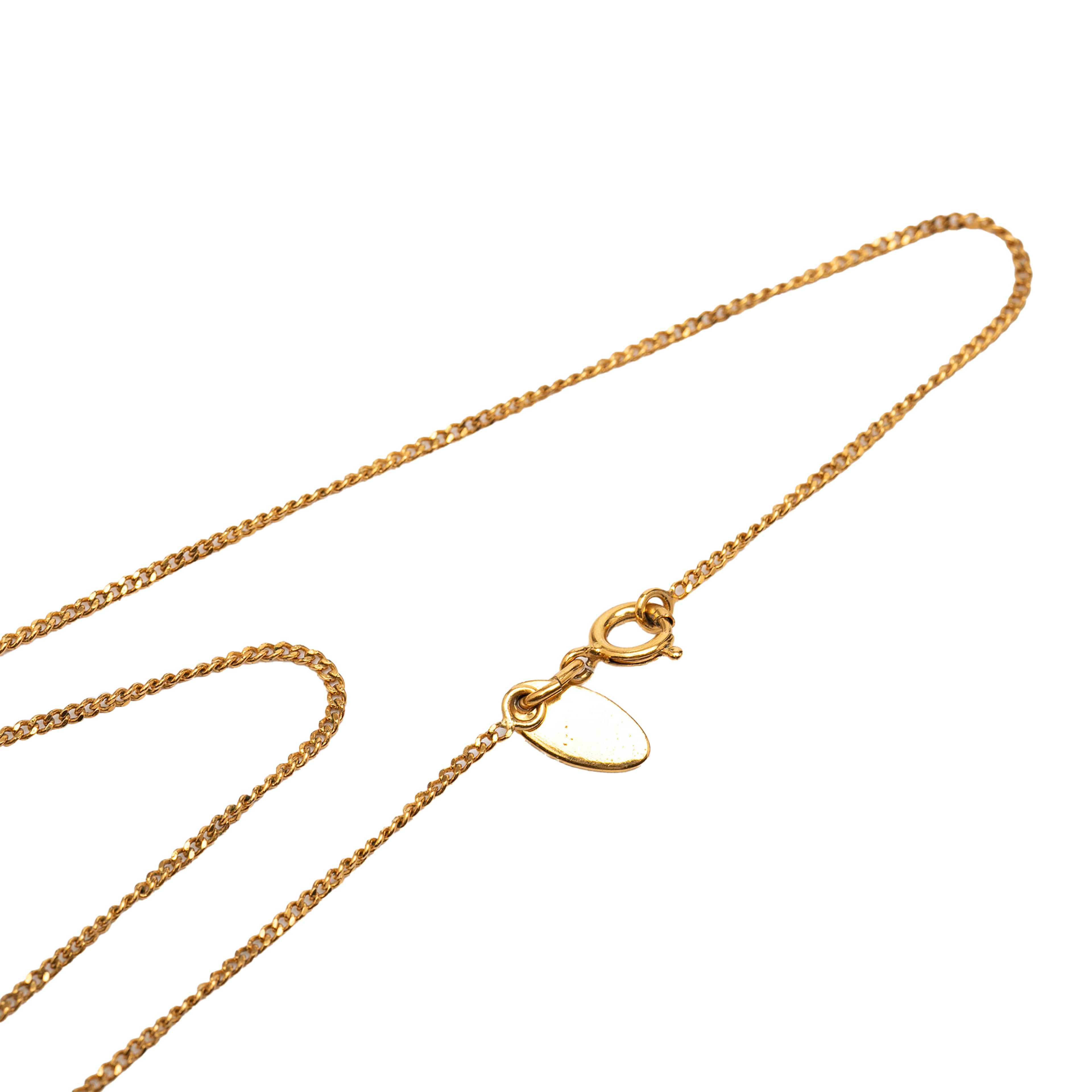 Chanel Cc Gold Plated Strass Pendant Necklace, från Luxclusif, i färgen gold. Klicka för att öppna bilden i stort format