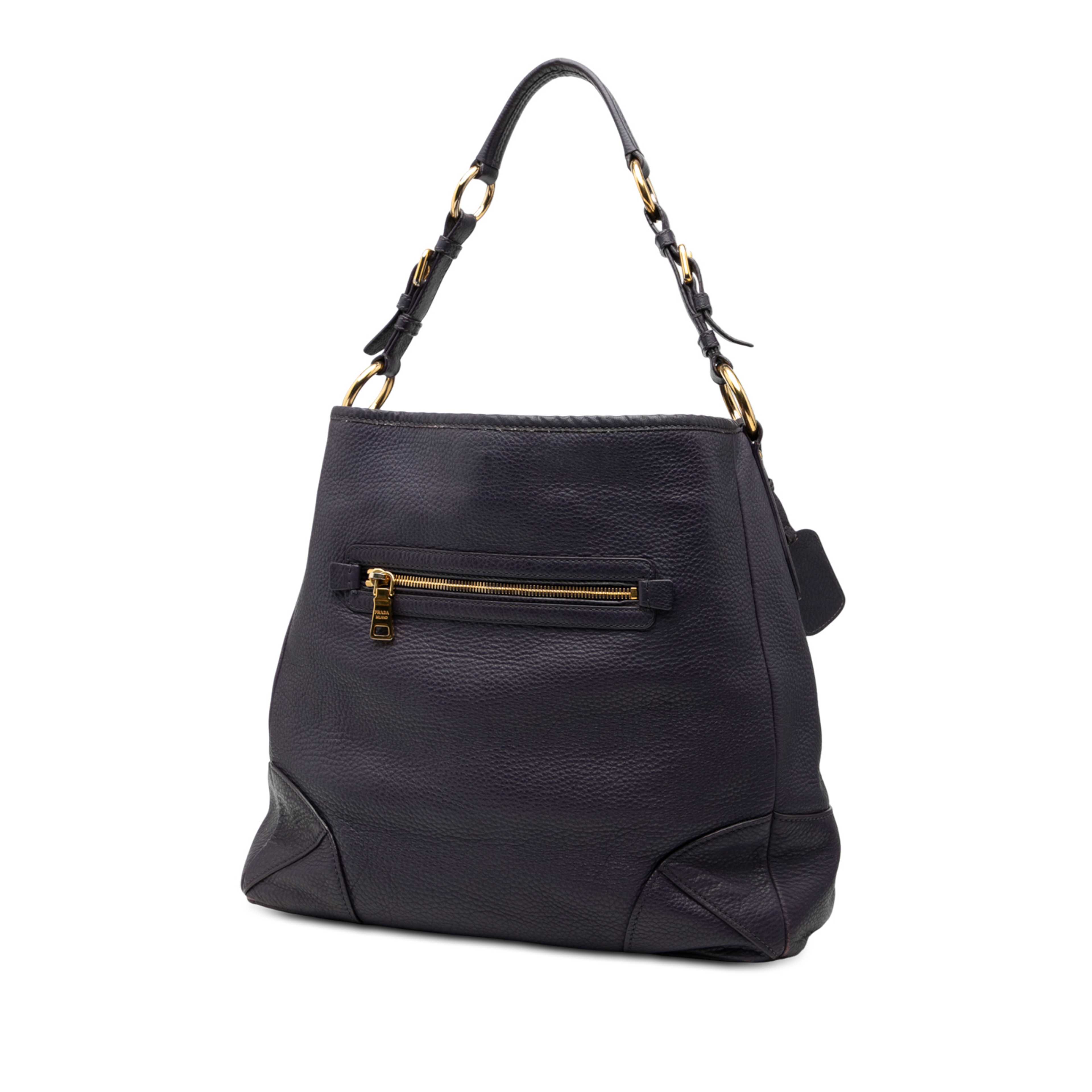 Prada Vitello Daino Front Zip Hobo, från Luxclusif, i färgen violet. Klicka för att öppna bilden i stort format