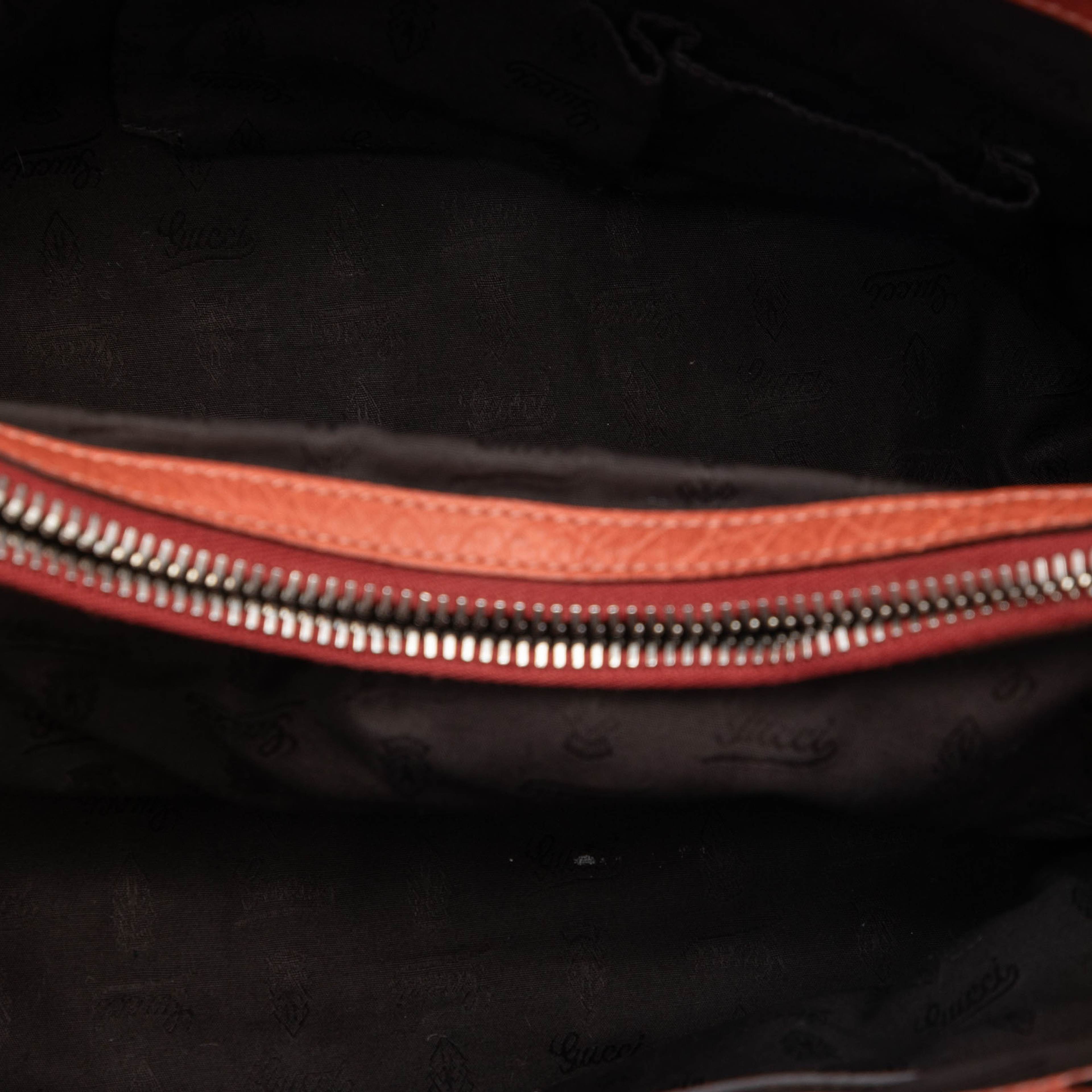 Gucci Medium Gg Canvas Bamboo Libeccio Tote, från Luxclusif, i färgen beige. Klicka för att öppna bilden i stort format