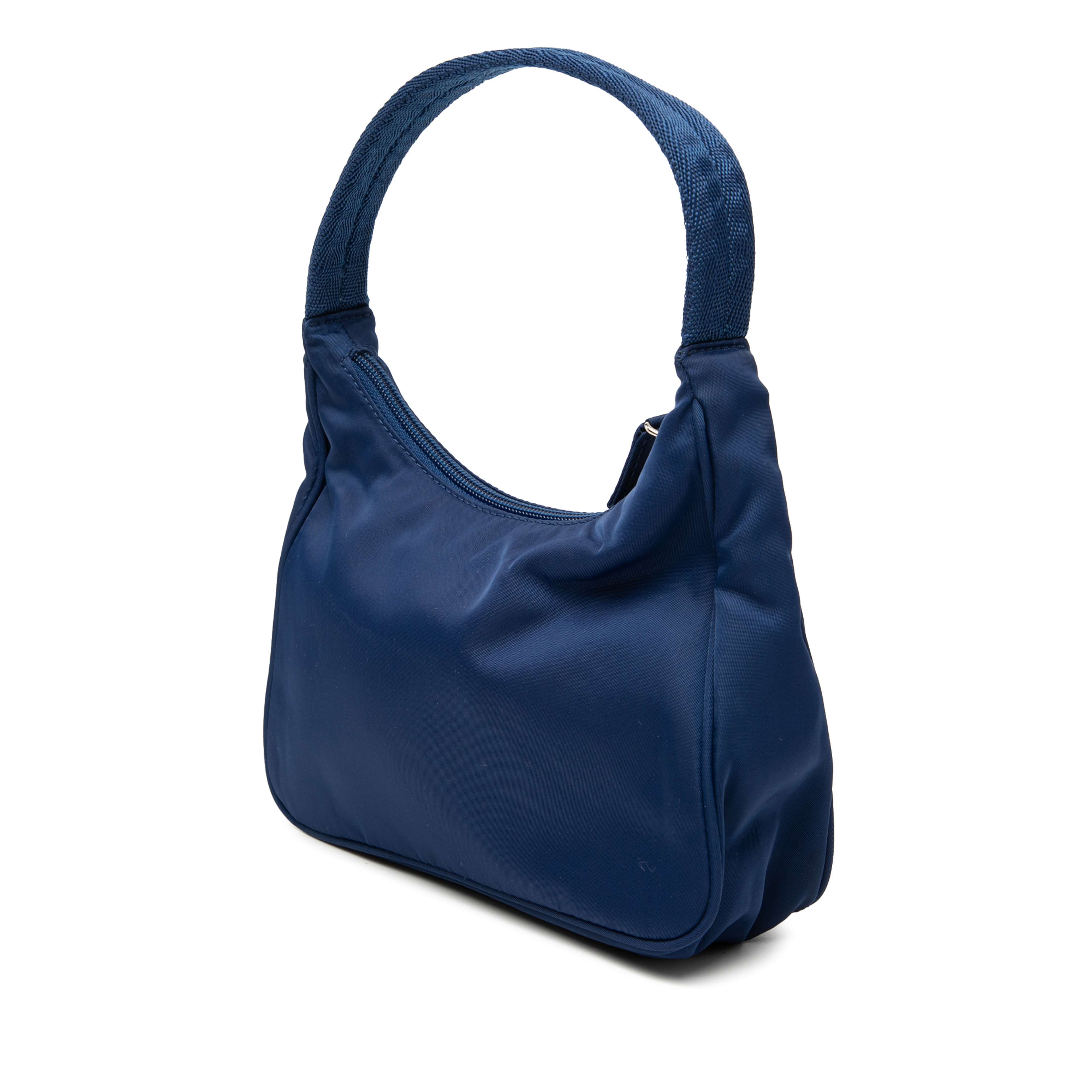 Prada Mini Tessuto Sport Shoulder Bag, från Luxclusif, i färgen blå. Klicka för att öppna bilden i stort format