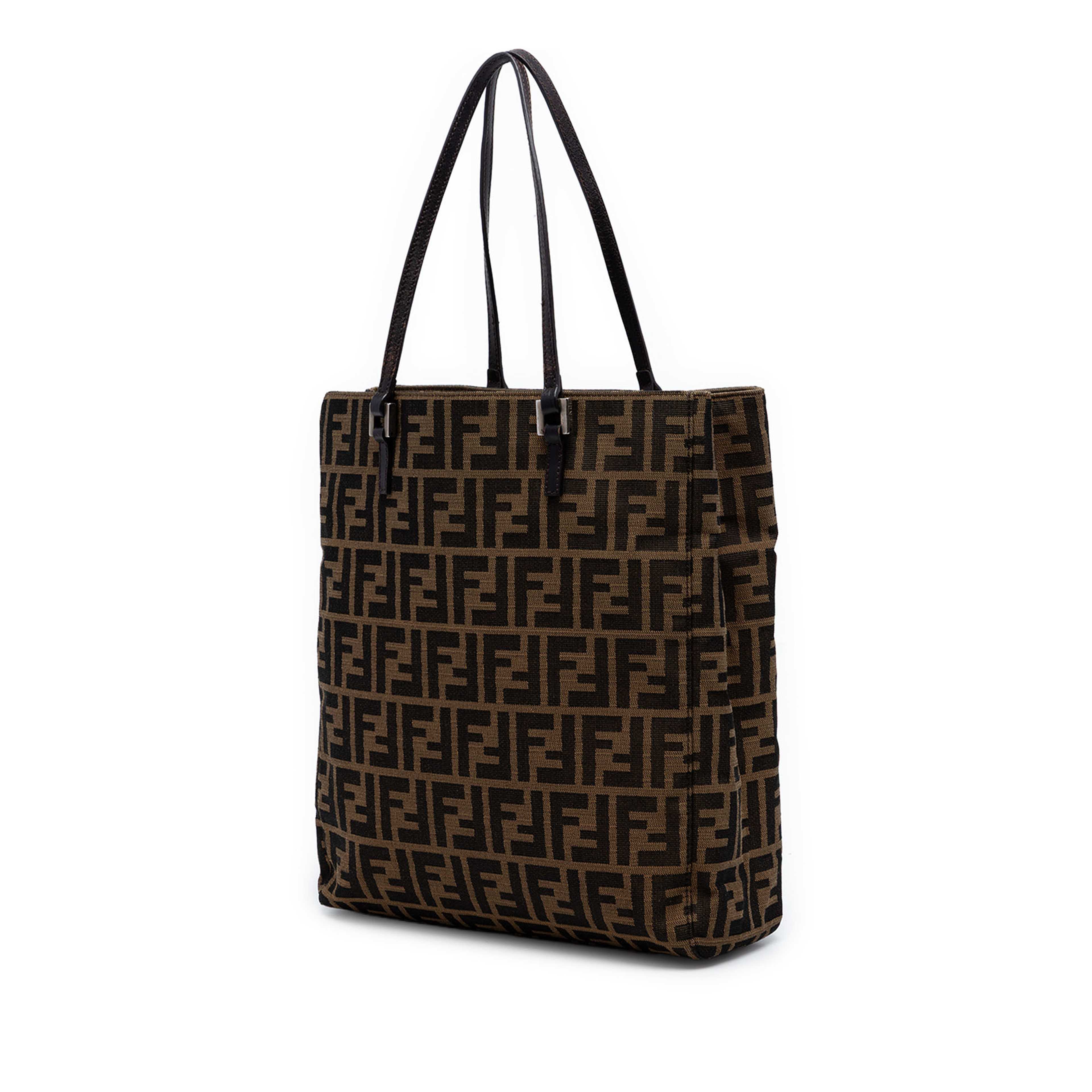Fendi Zucca Canvas Tote, från Luxclusif, i färgen brun. Klicka för att öppna bilden i stort format