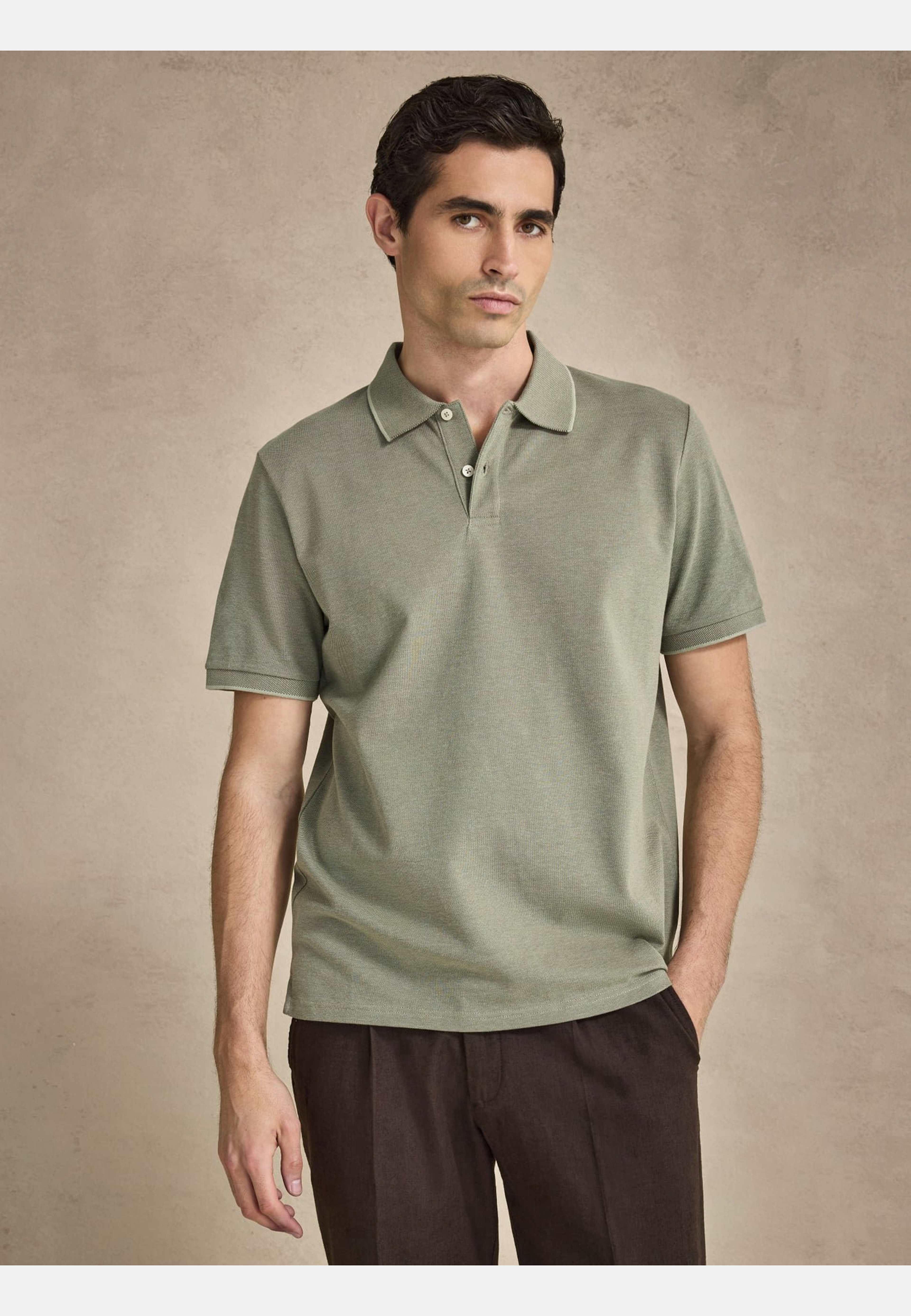 Cotton S/s Jersey Polo (ove), från John Henric, i färgen green. Klicka för att öppna bilden i stort format