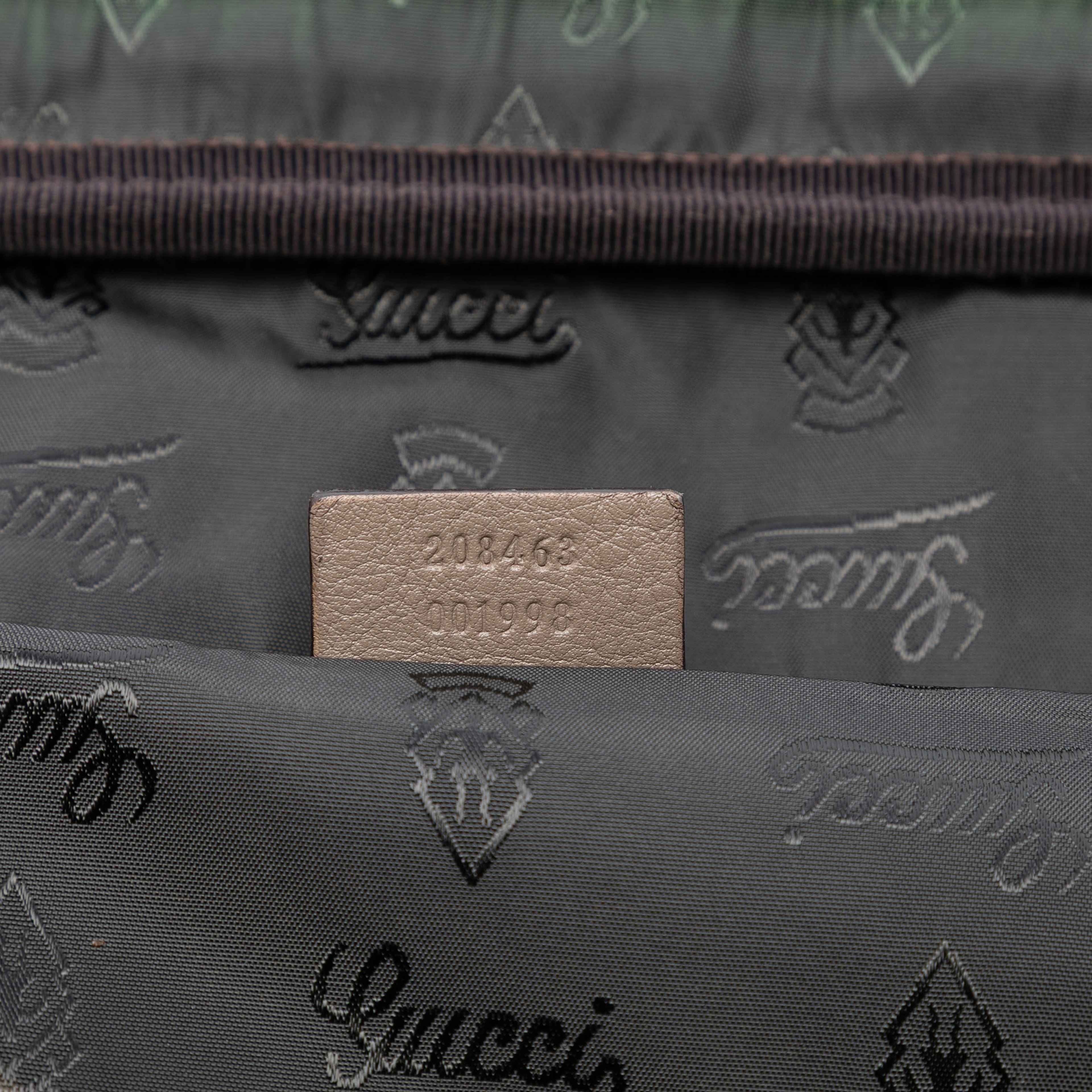 Gucci Guccissima Business Bag, från Luxclusif, i färgen taupe. Klicka för att öppna bilden i stort format
