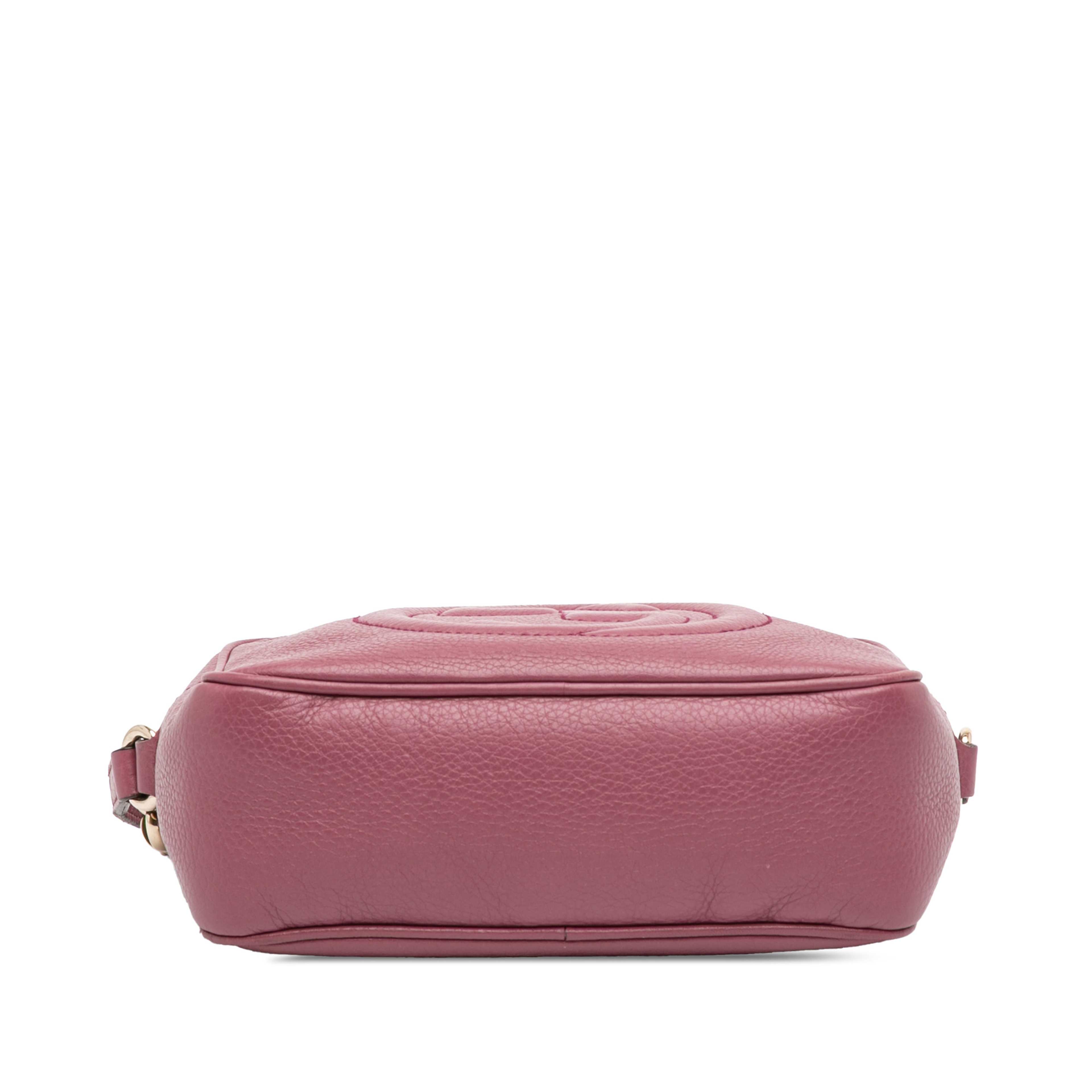 Gucci Leather Soho Disco Crossbody, från Luxclusif, i färgen pink. Klicka för att öppna bilden i stort format