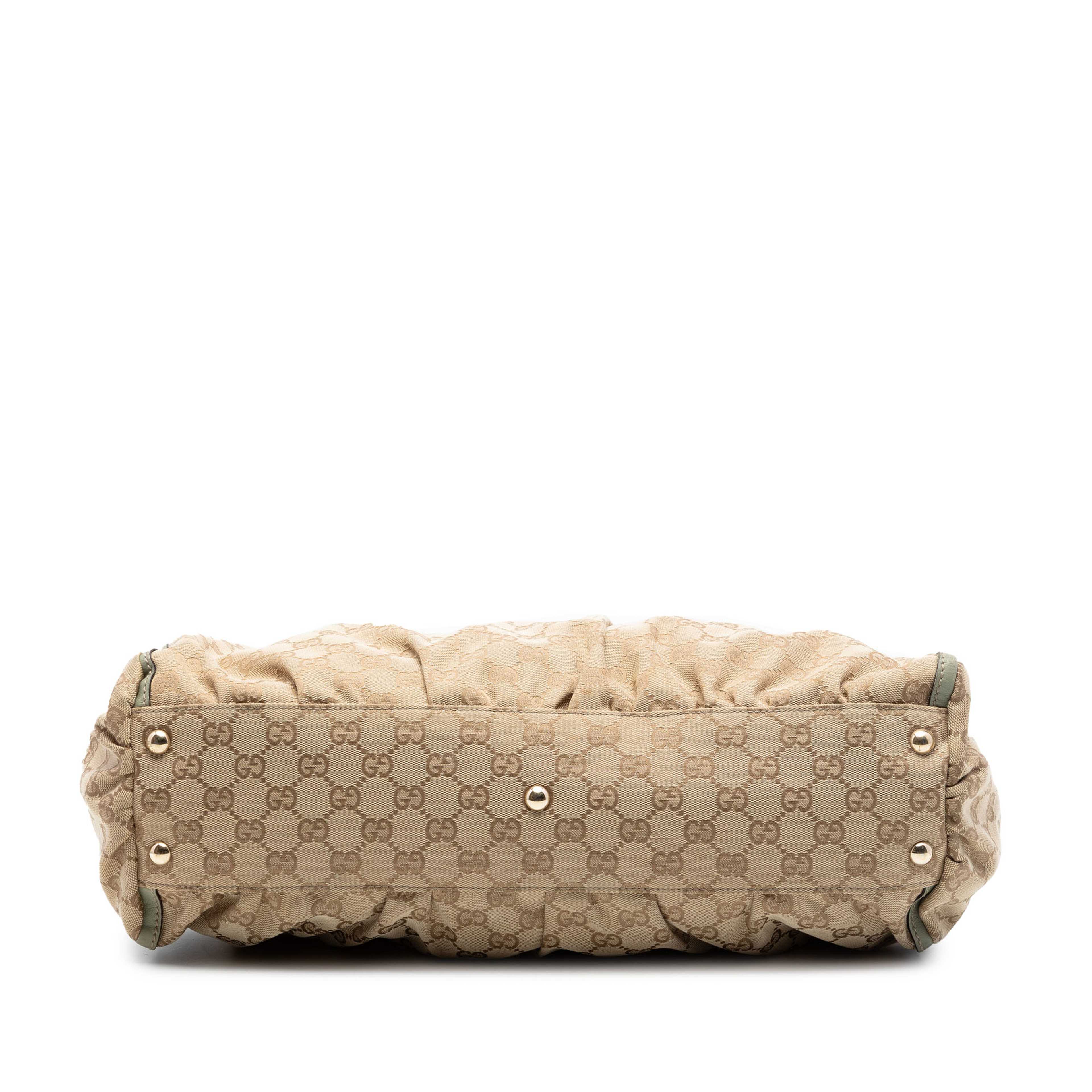 Gucci Gg Canvas Abbey D Ring Tote, från Luxclusif, i färgen beige. Klicka för att öppna bilden i stort format