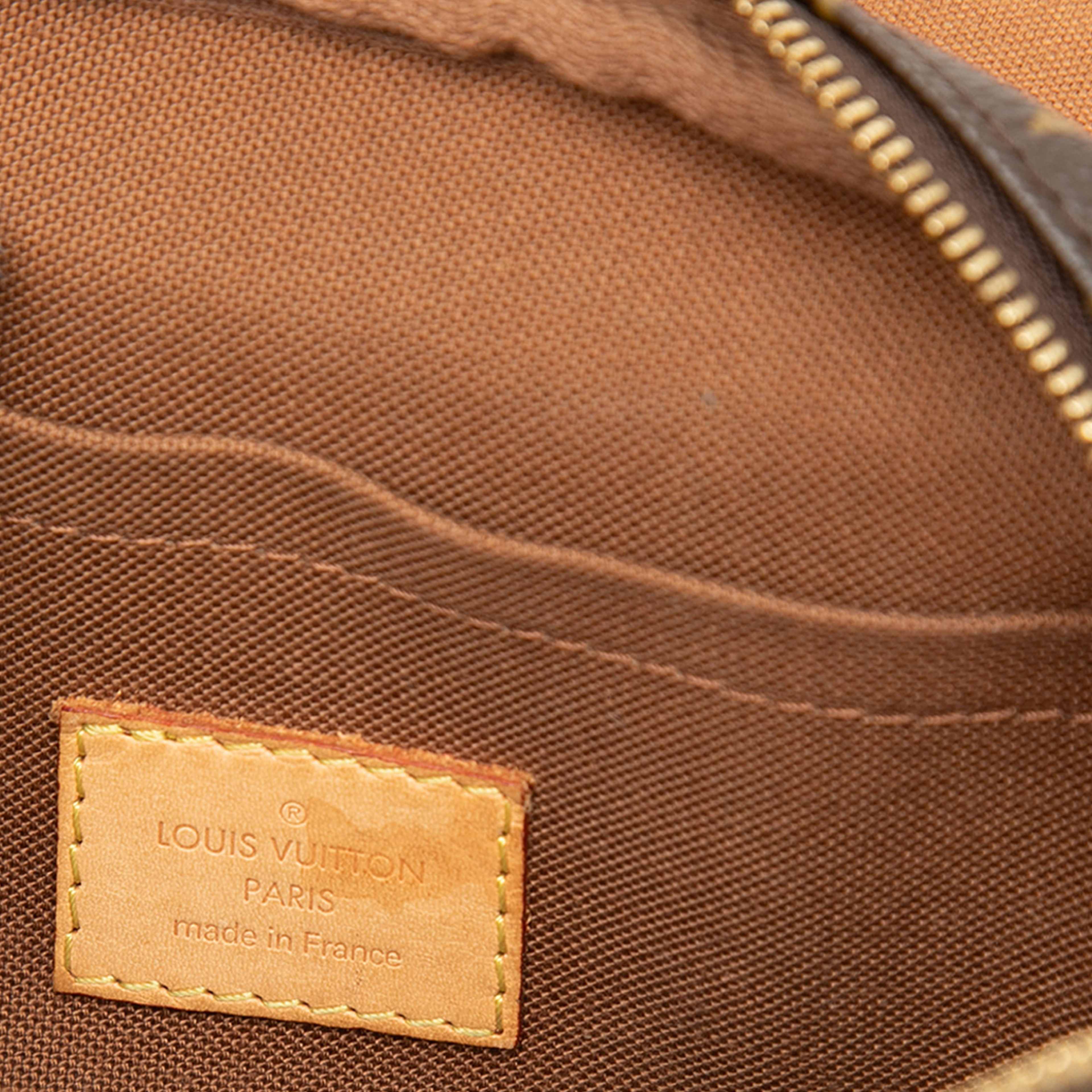 Louis Vuitton Monogram Bosphore Belt Bag, från Luxclusif, i färgen brun. Klicka för att öppna bilden i stort format