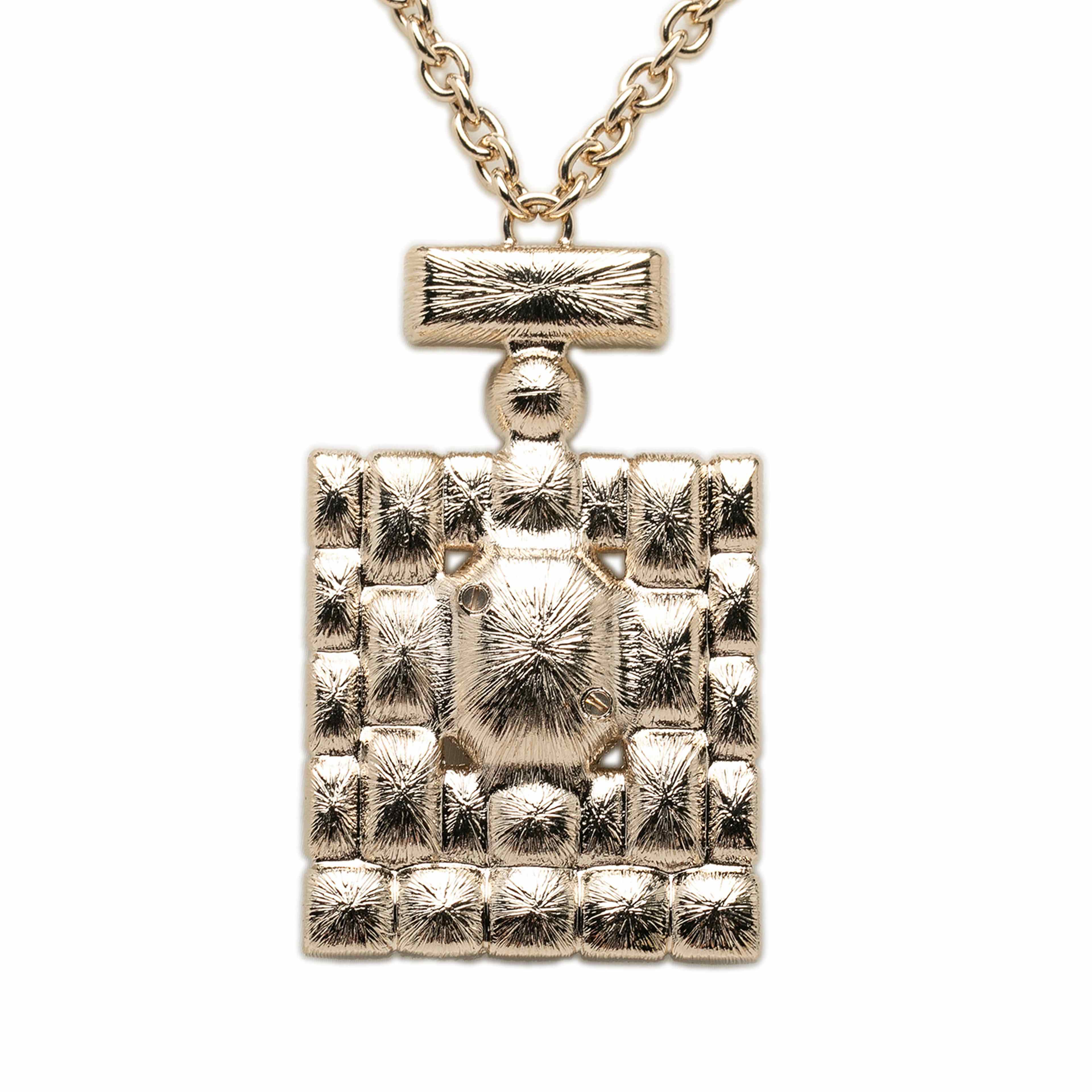 Chanel Cc Gold Plated Strass Perfume Bottle Pendant Necklace, från Luxclusif, i färgen guld. Klicka för att öppna bilden i stort format