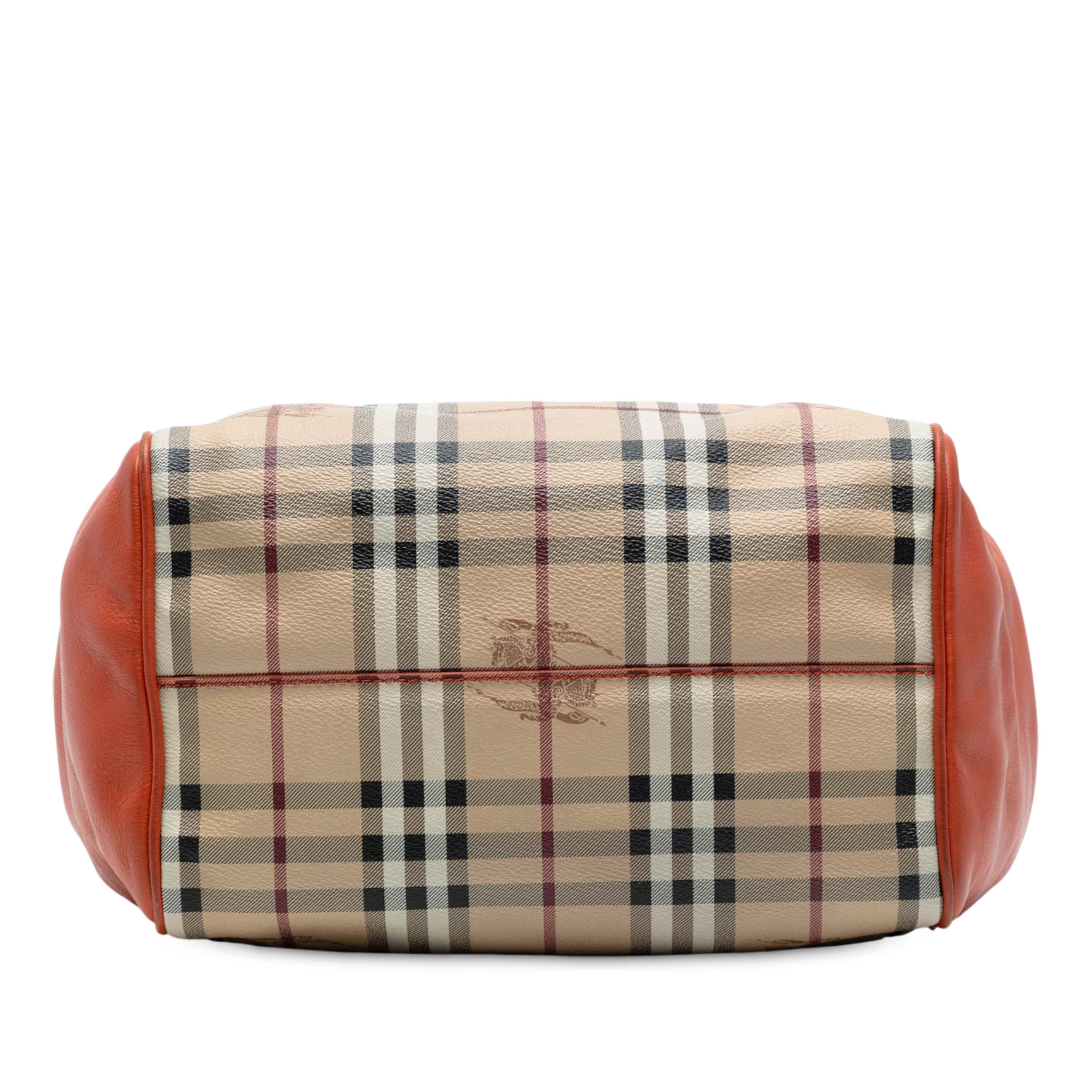 Burberry Small Leather Trimmed Haymarket Check Coated Canvas Canterbury Tote, från Luxclusif, i färgen beige. Klicka för att öppna bilden i stort format