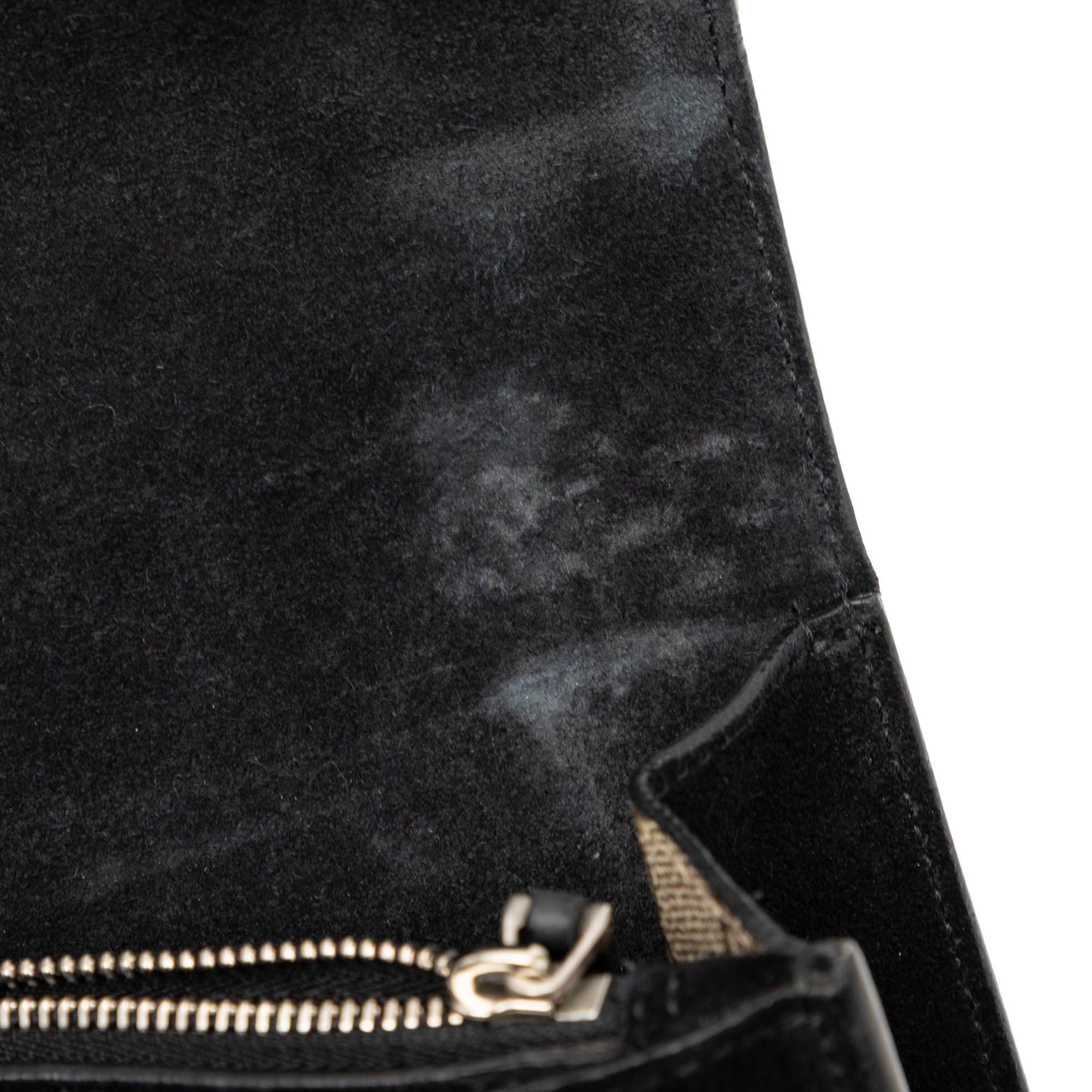 Gucci Medium Gg Supreme Dionysus Shoulder Bag, från Luxclusif, i färgen beige. Klicka för att öppna bilden i stort format