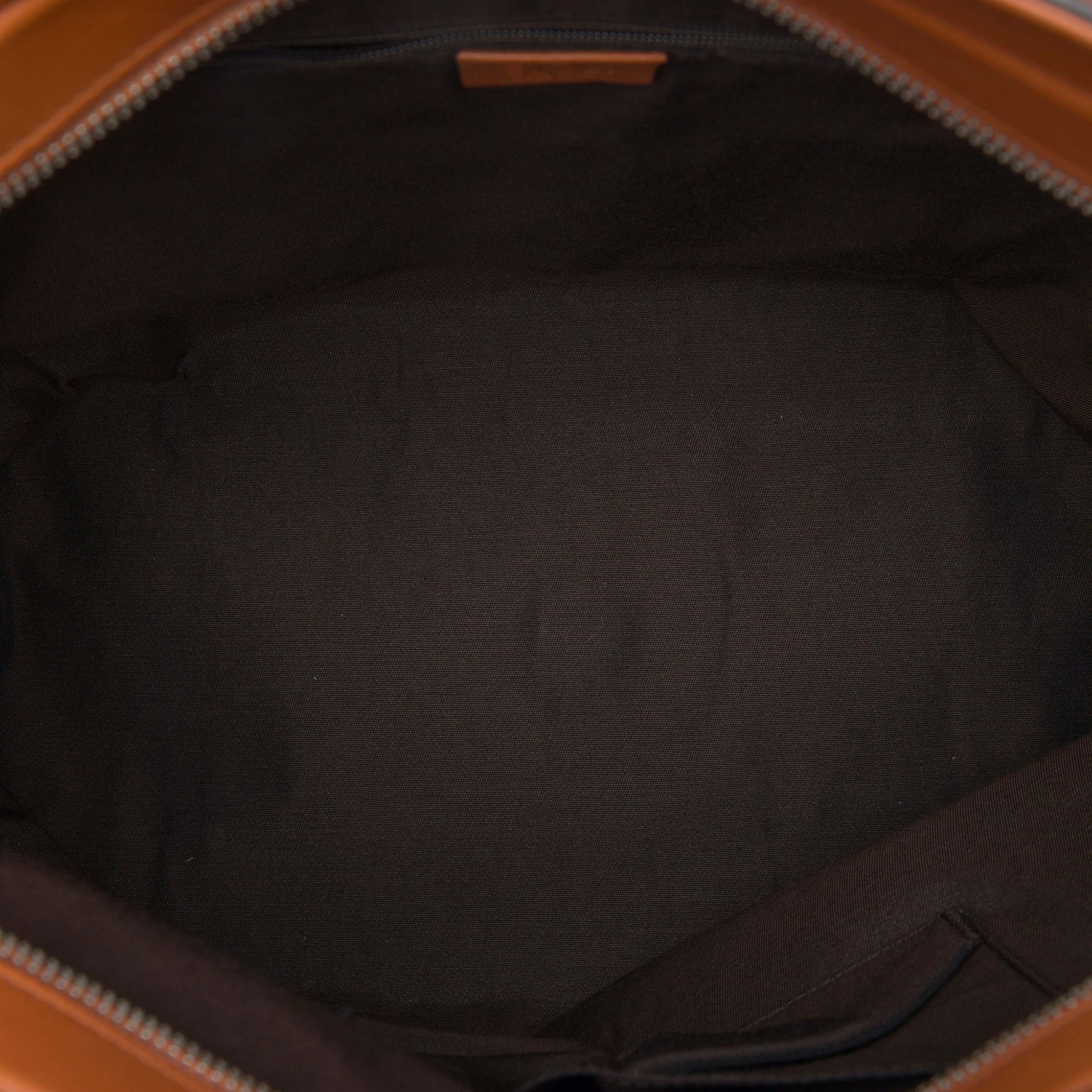 Gucci Guccissima Tender Bamboo Bar Tote, från Luxclusif, i färgen brun. Klicka för att öppna bilden i stort format