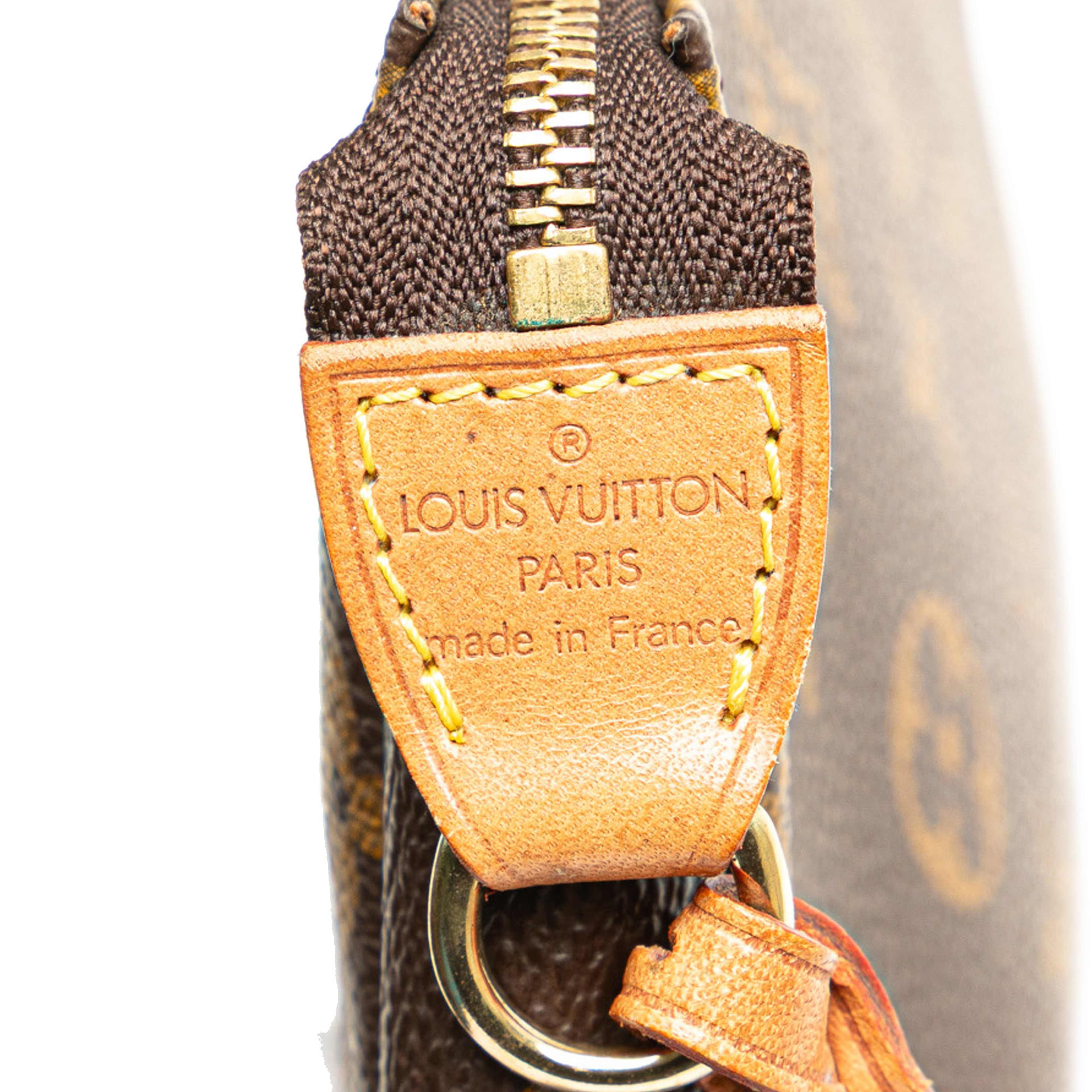 Louis Vuitton Monogram Pochette Accessoires