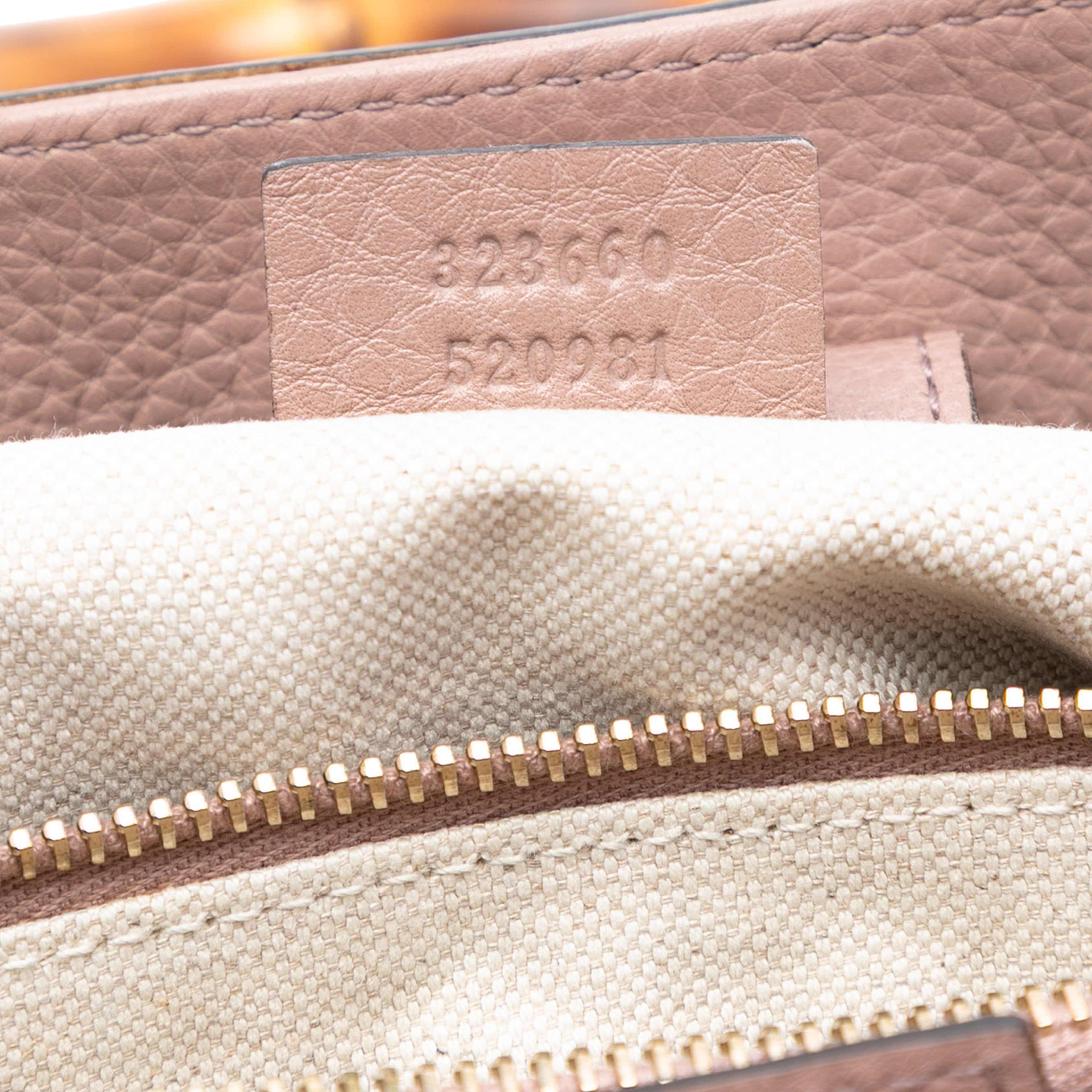 Gucci Medium Calfskin Bamboo Shopper Satchel, från Luxclusif, i färgen light pink. Klicka för att öppna bilden i stort format