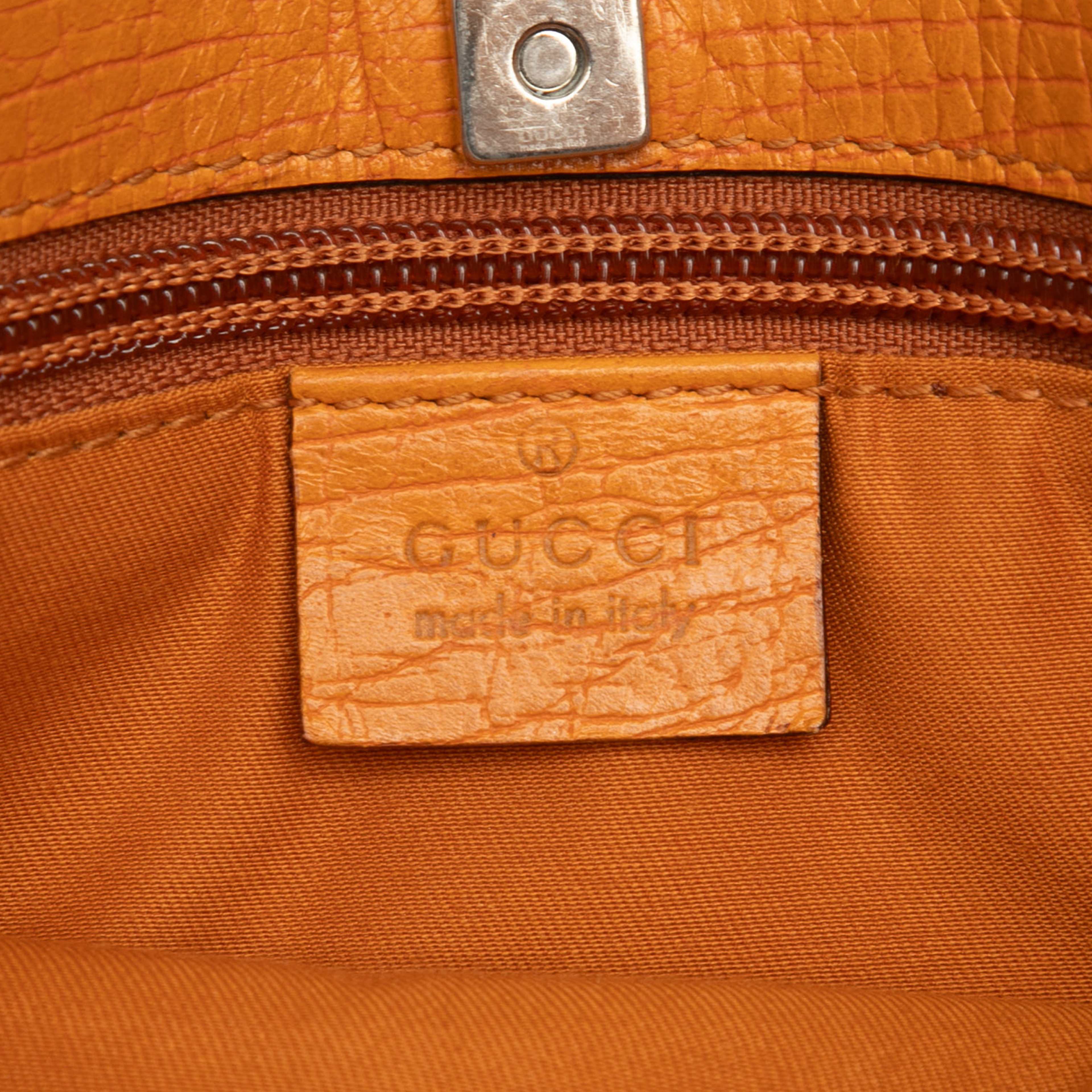 Gucci Gg Supreme Tote, från Luxclusif, i färgen beige. Klicka för att öppna bilden i stort format