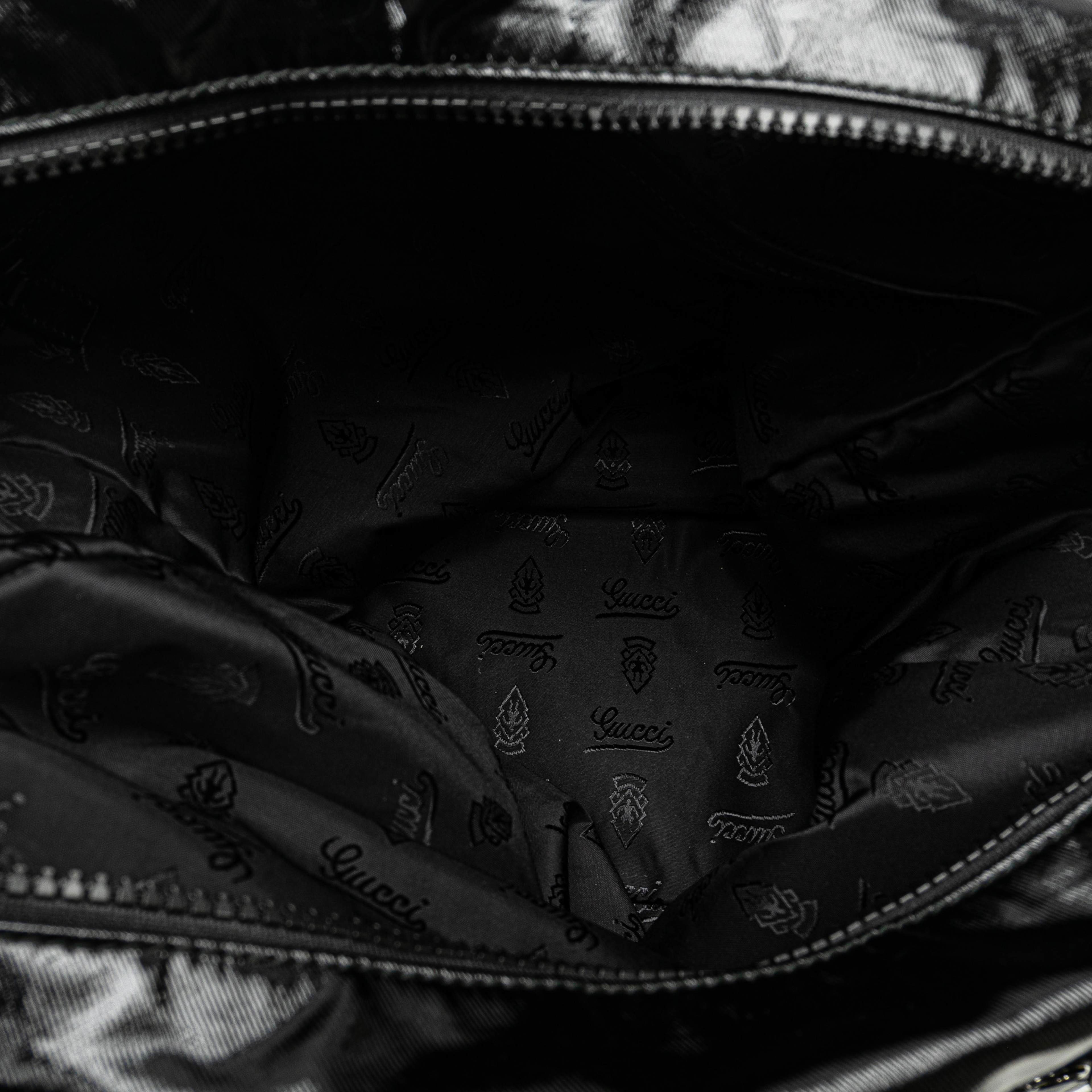 Gucci Web Coated Canvas Satchel, från Luxclusif, i färgen black. Klicka för att öppna bilden i stort format