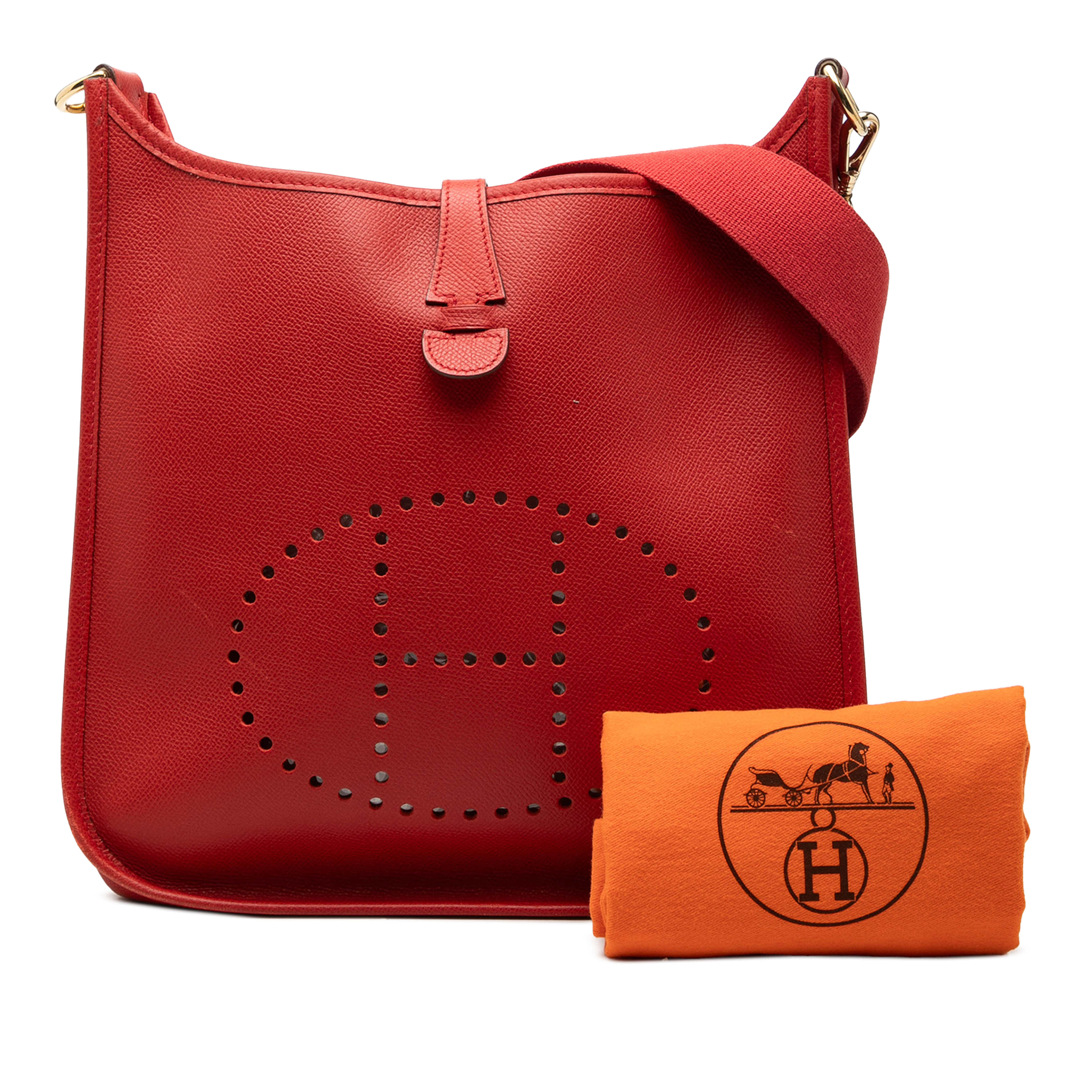 Hermès Epsom Evelyne 29, från Luxclusif, i färgen röd. Klicka för att öppna bilden i stort format