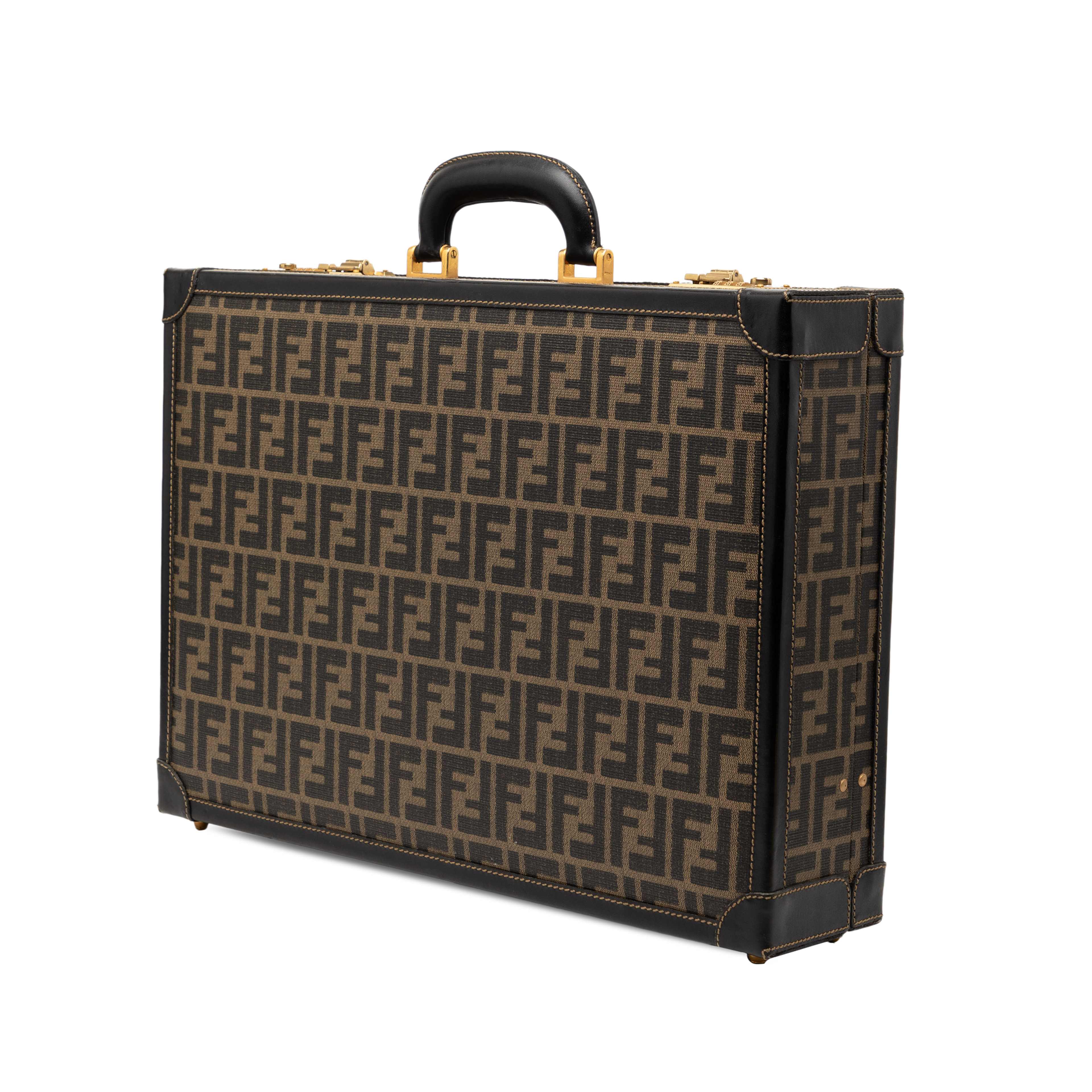 Fendi Zucca Coated Canvas Trunk Travel Bag, från Luxclusif, i färgen brown. Klicka för att öppna bilden i stort format
