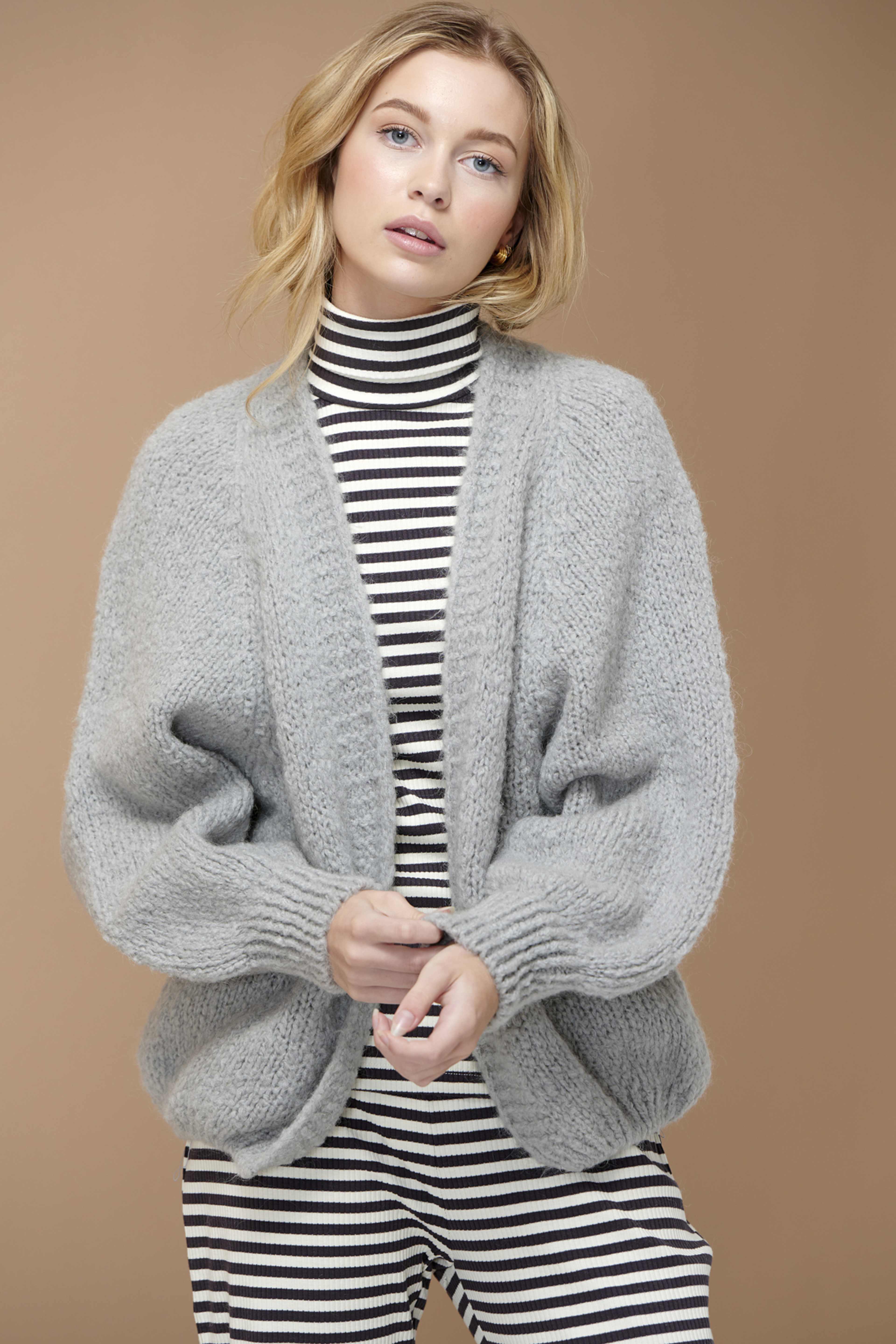 Fora Sticka Cardigan