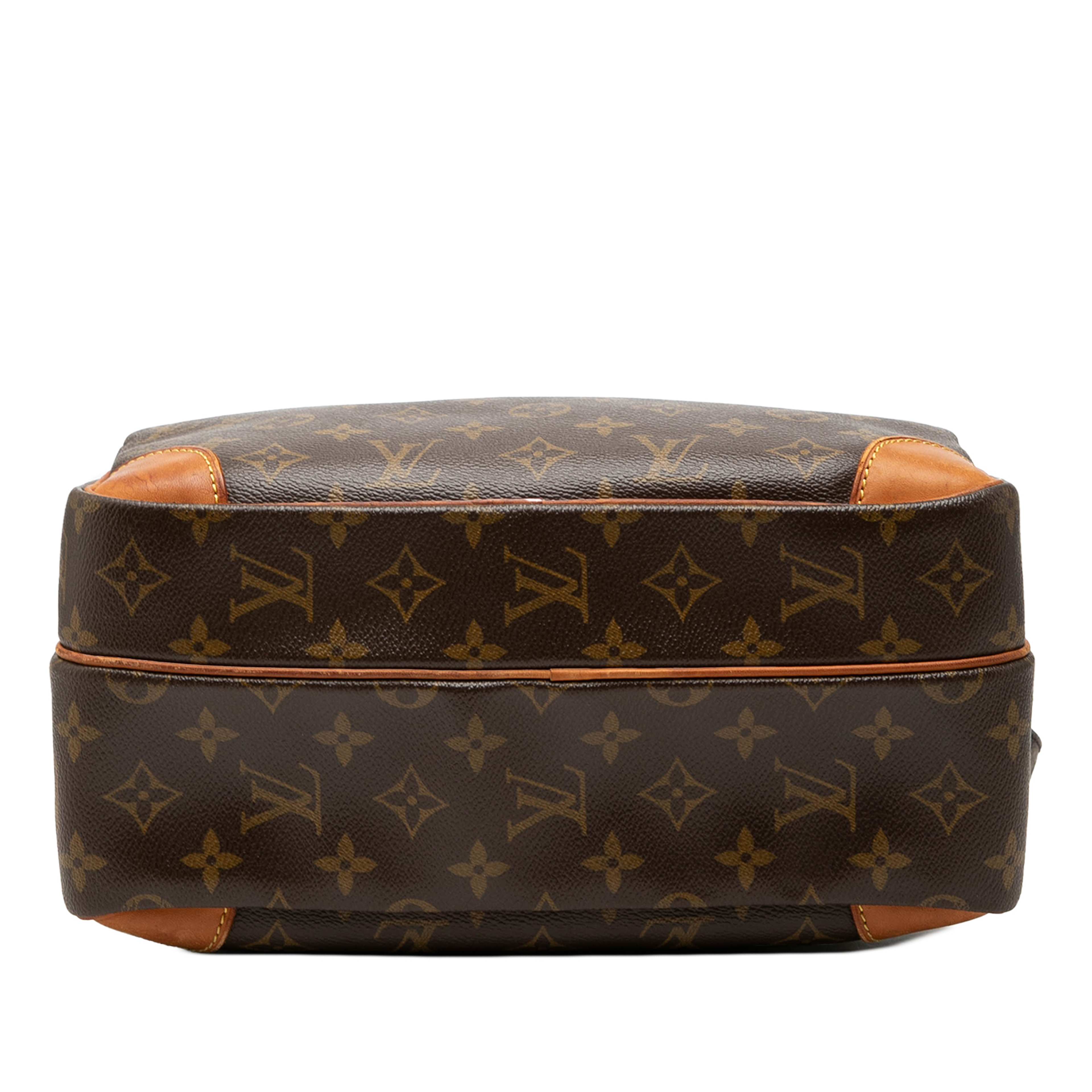 Louis Vuitton Monogram Nil Crossbody, från Luxclusif, i färgen brun. Klicka för att öppna bilden i stort format