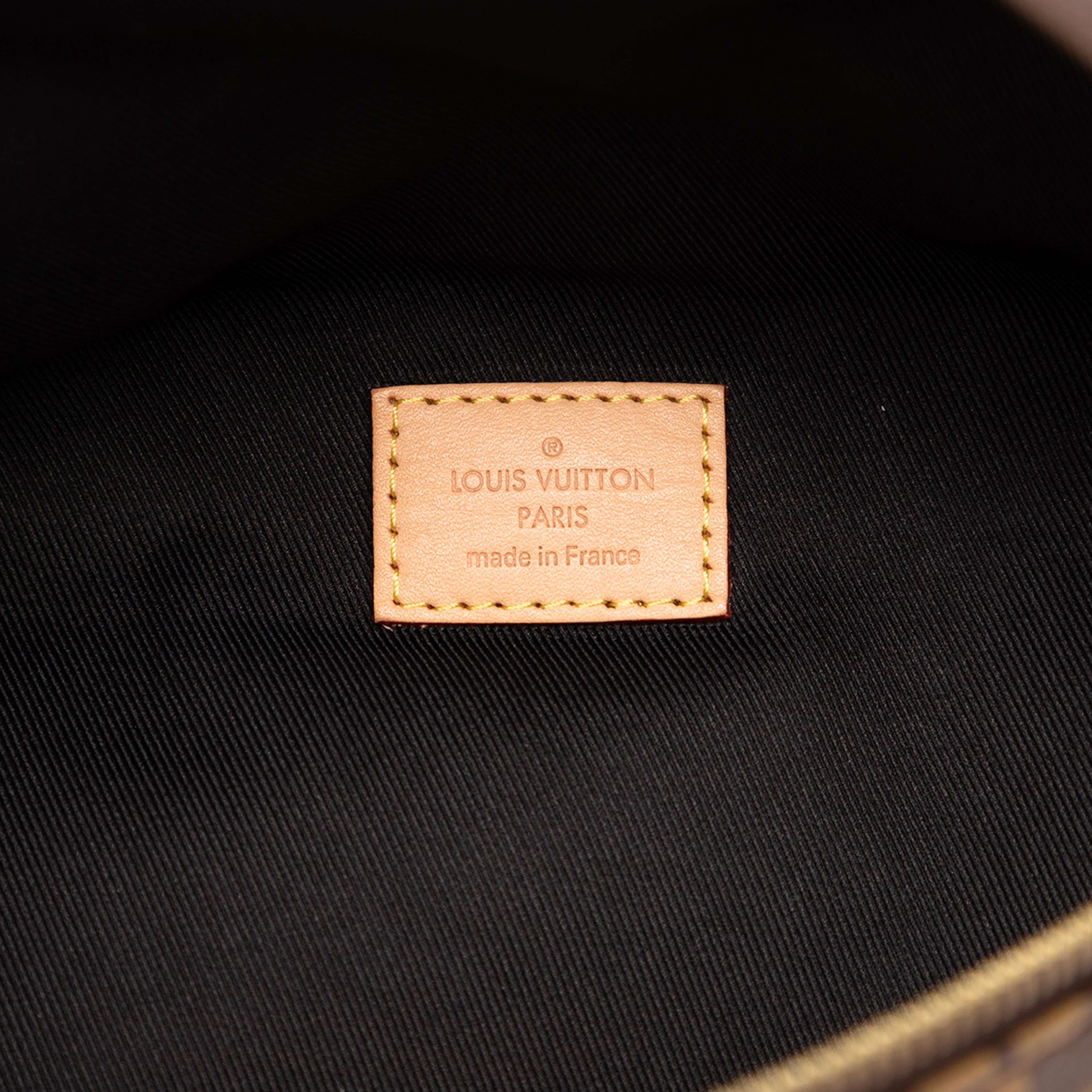 Louis Vuitton Monogram Bumbag, från Luxclusif, i färgen brown. Klicka för att öppna bilden i stort format