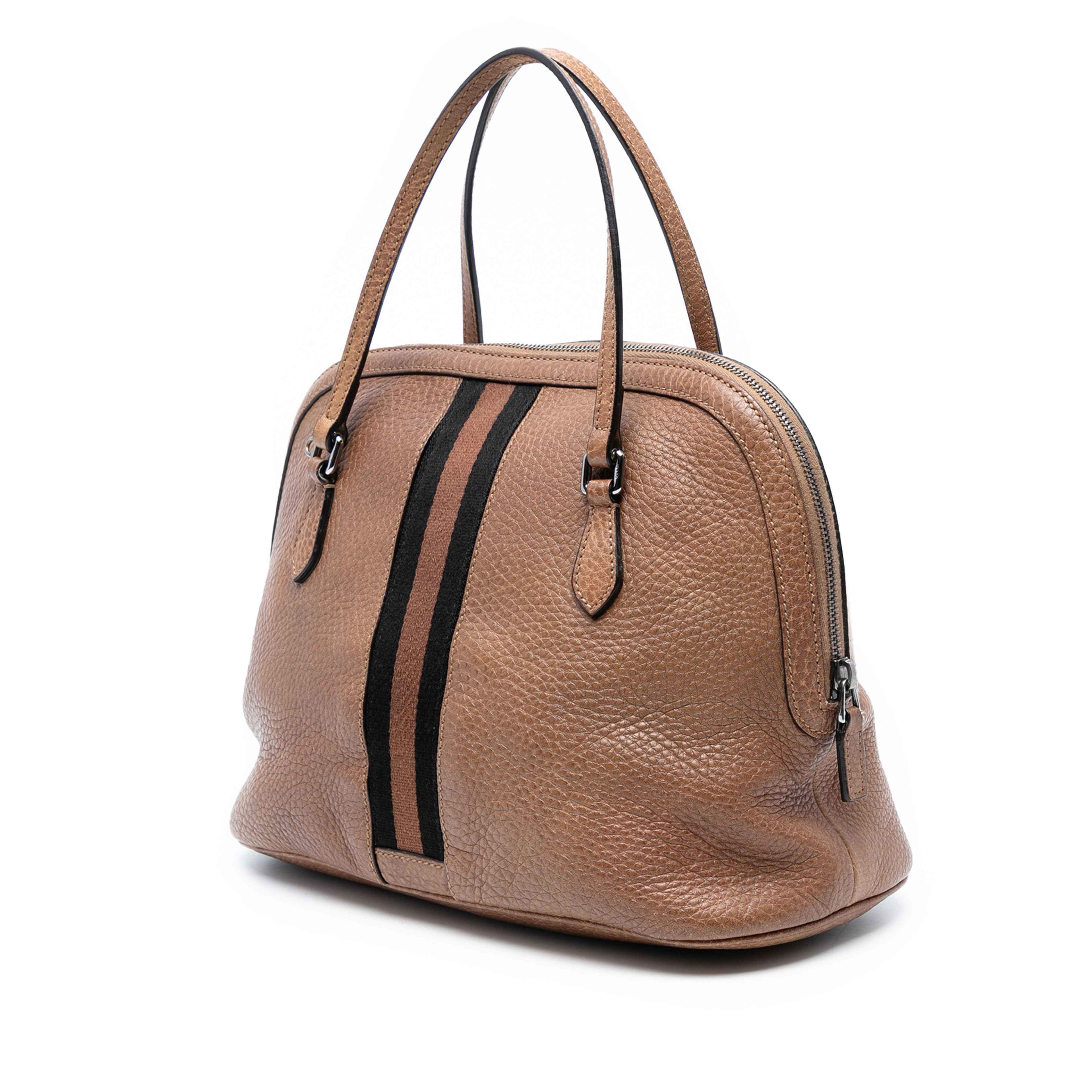 Gucci Medium Leather Web Dome Satchel, från Luxclusif, i färgen light brown. Klicka för att öppna bilden i stort format