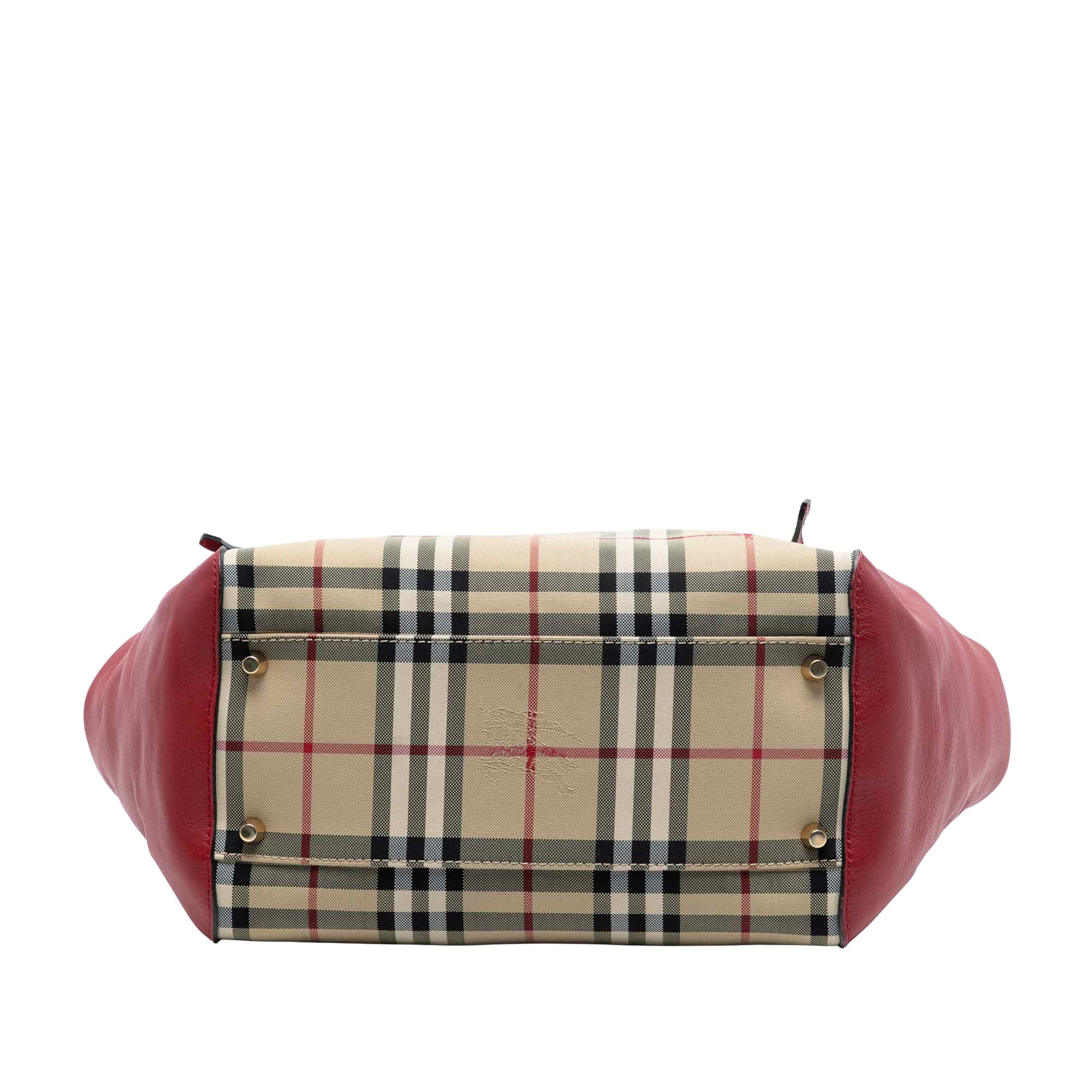 Burberry Small Haymarket Check Canvas And Leather Canterbury Tote, från Luxclusif, i färgen beige. Klicka för att öppna bilden i stort format