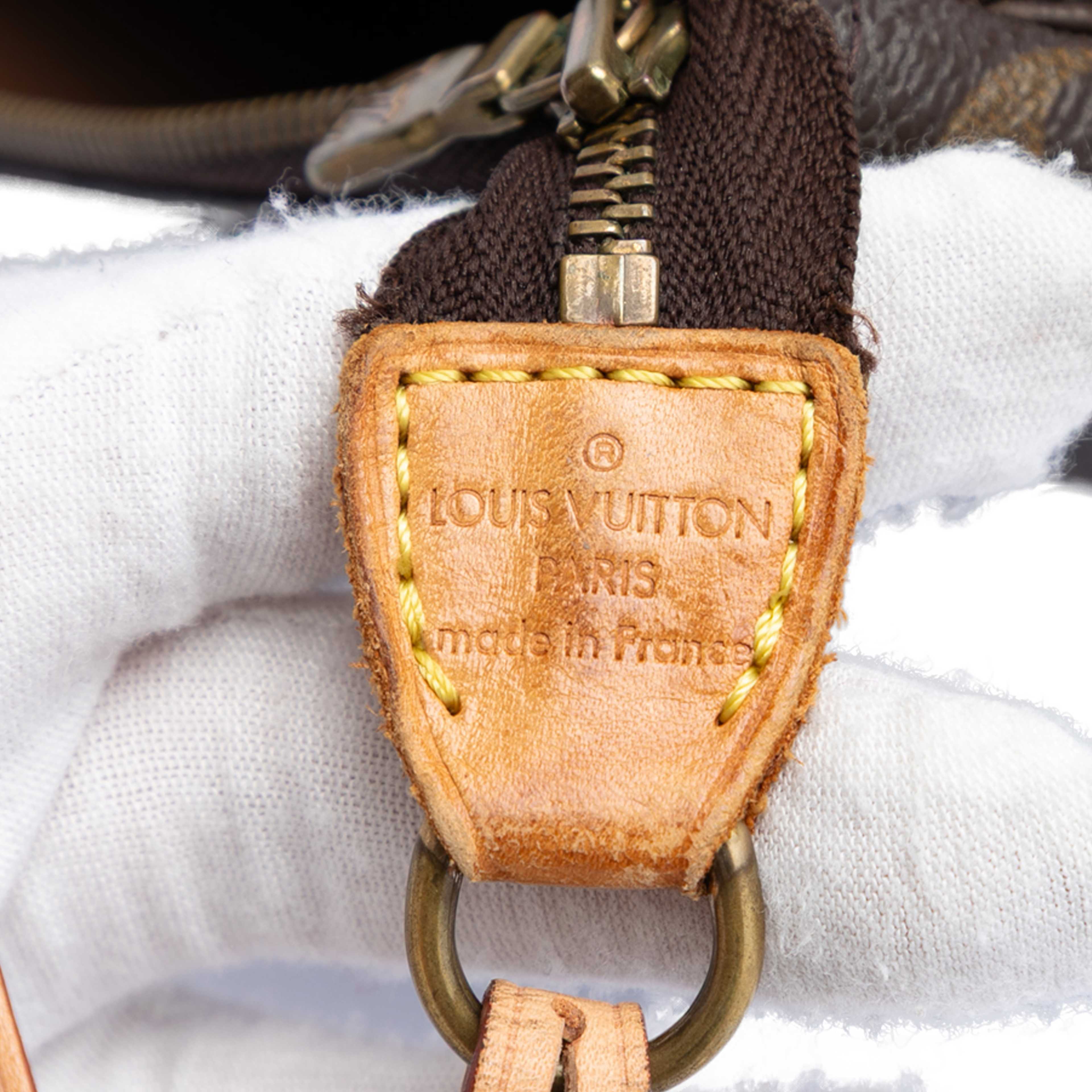 Louis Vuitton Monogram Pochette Accessoires, från Luxclusif, i färgen brown. Klicka för att öppna bilden i stort format