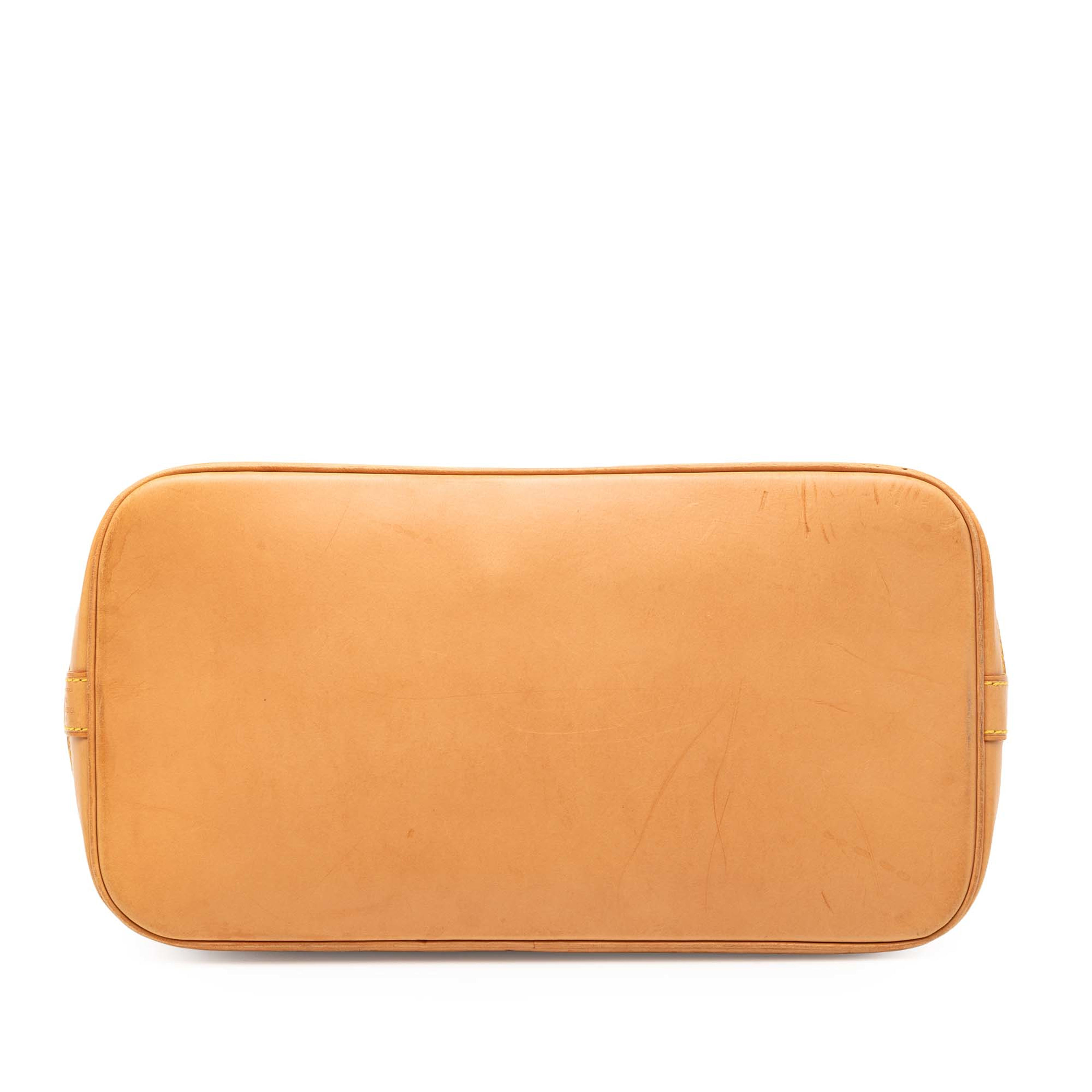 Louis Vuitton Monogram Alma Pm, från Luxclusif, i färgen brown. Klicka för att öppna bilden i stort format