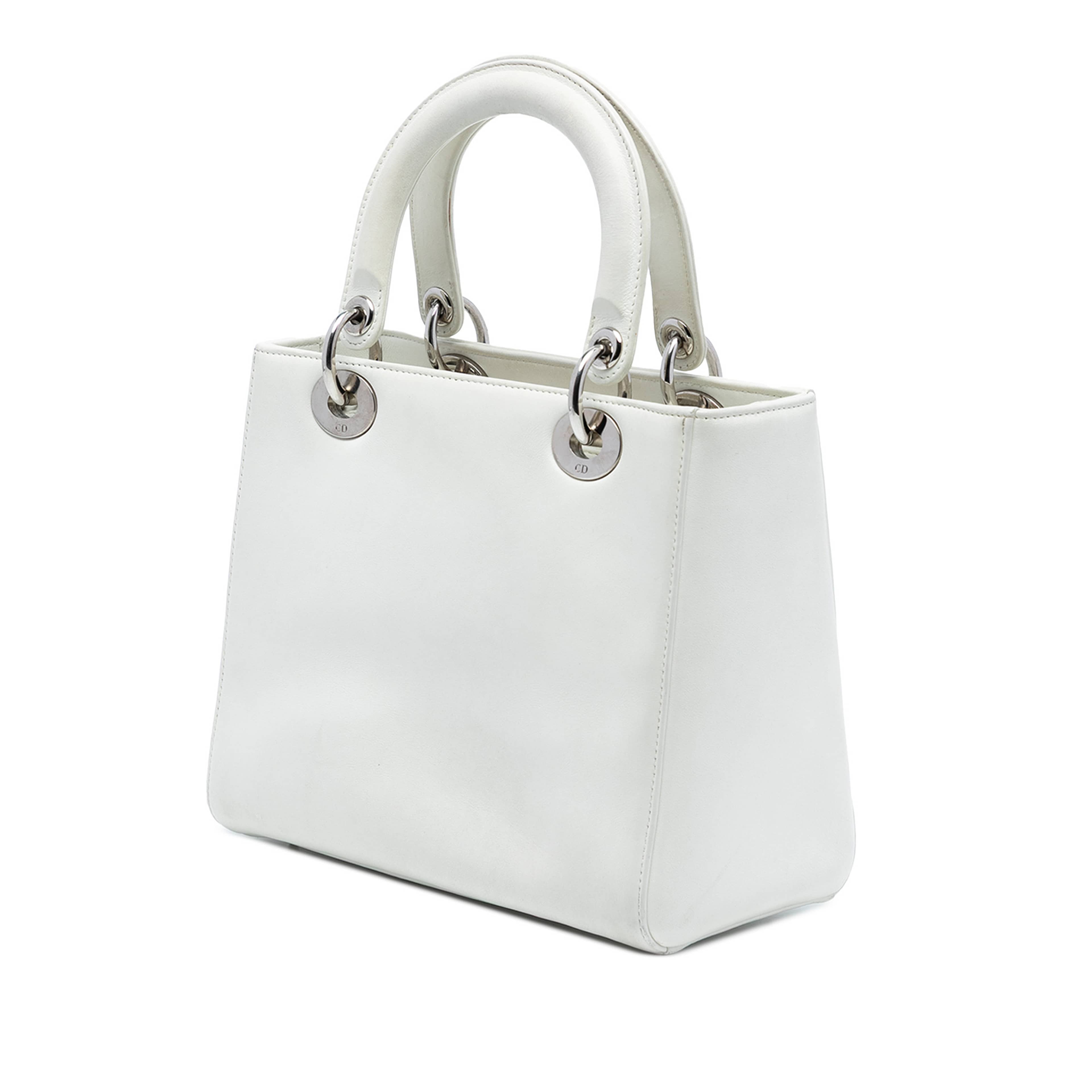 Dior Medium Lambskin Paradise Lady Dior, från Luxclusif, i färgen ivory. Klicka för att öppna bilden i stort format