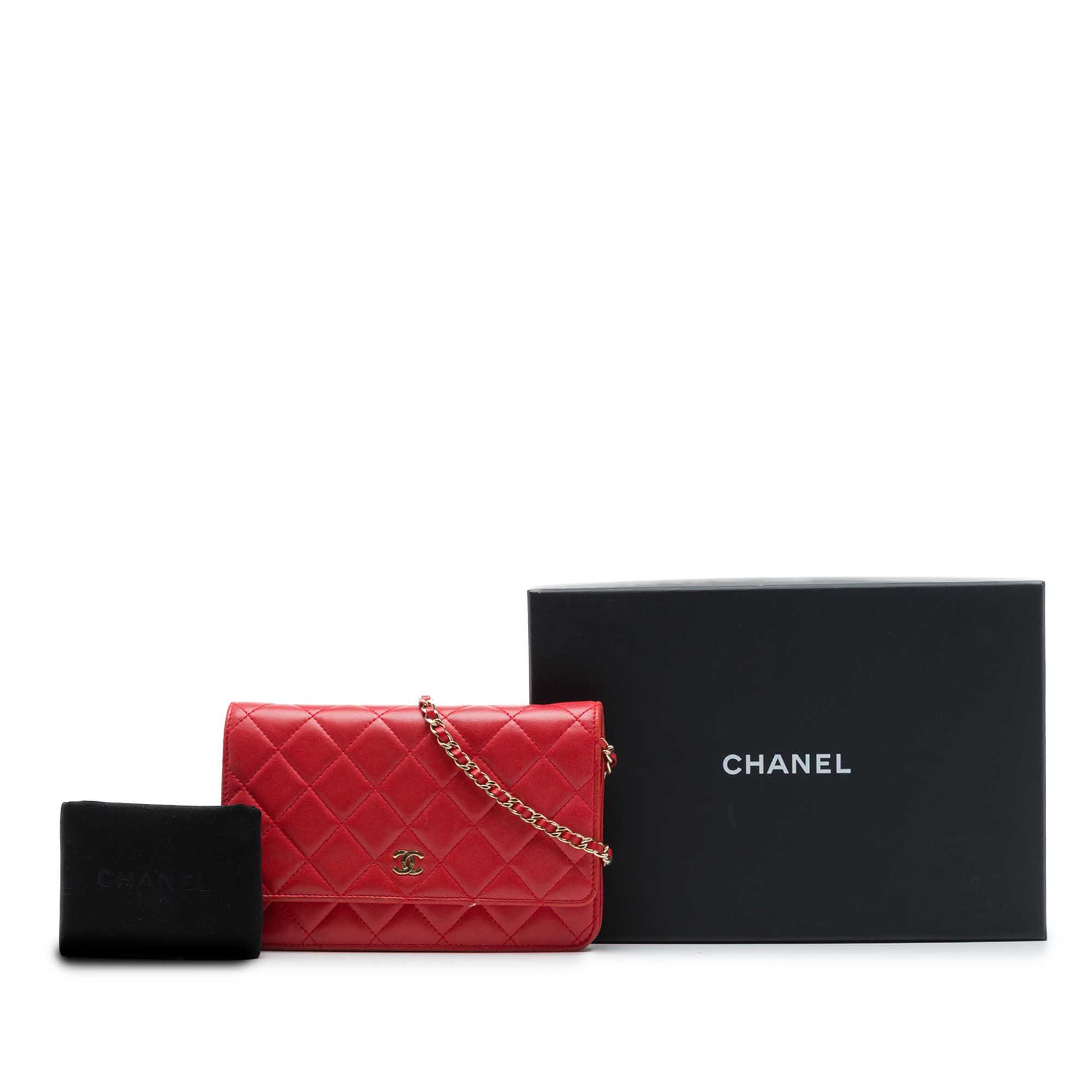 Chanel Cc Quilted Lambskin Wallet On Chain, från Luxclusif, i färgen röd. Klicka för att öppna bilden i stort format