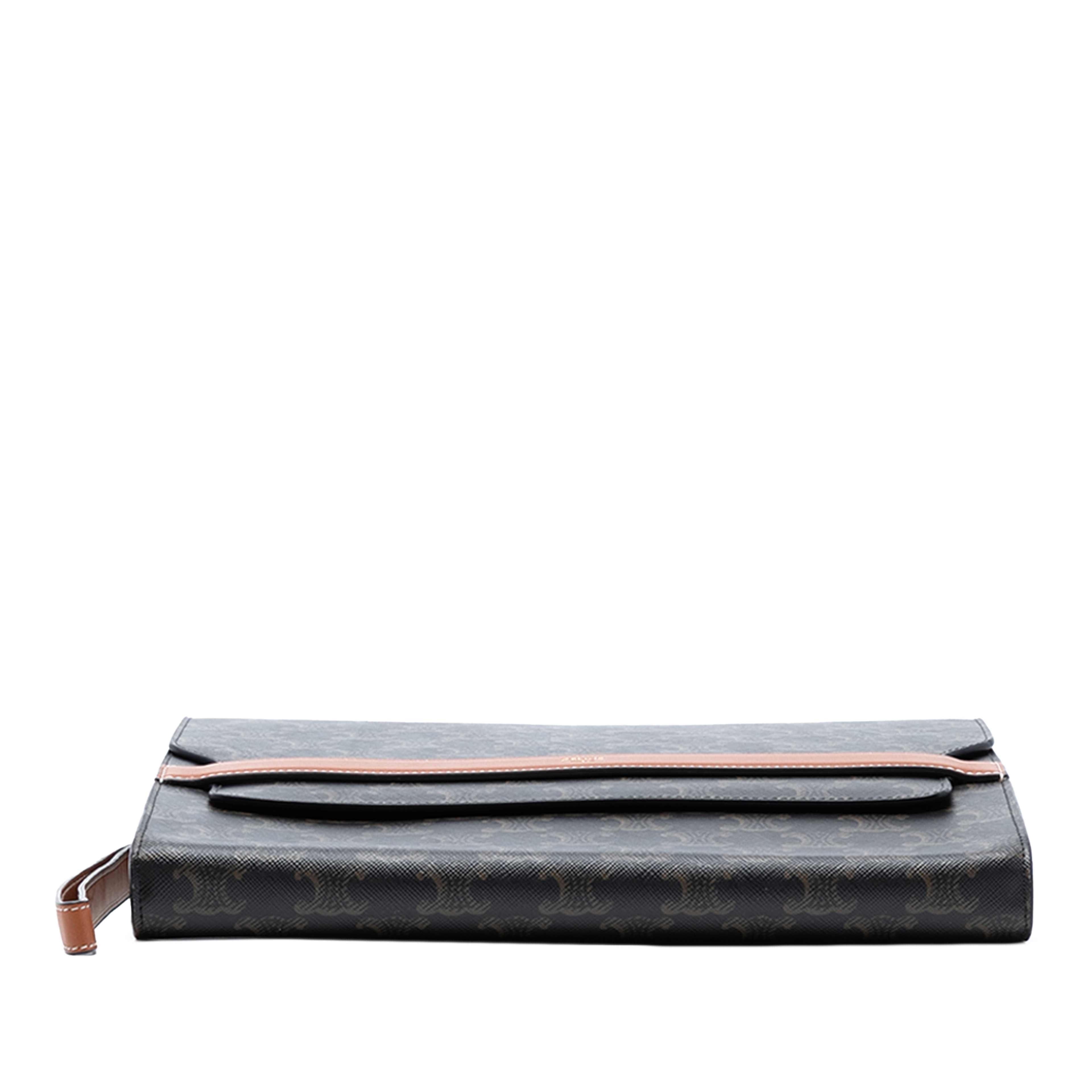 Celine Triomphe Coated Canvas Wristlet Flap Pouch, från Luxclusif, i färgen dark brown. Klicka för att öppna bilden i stort format