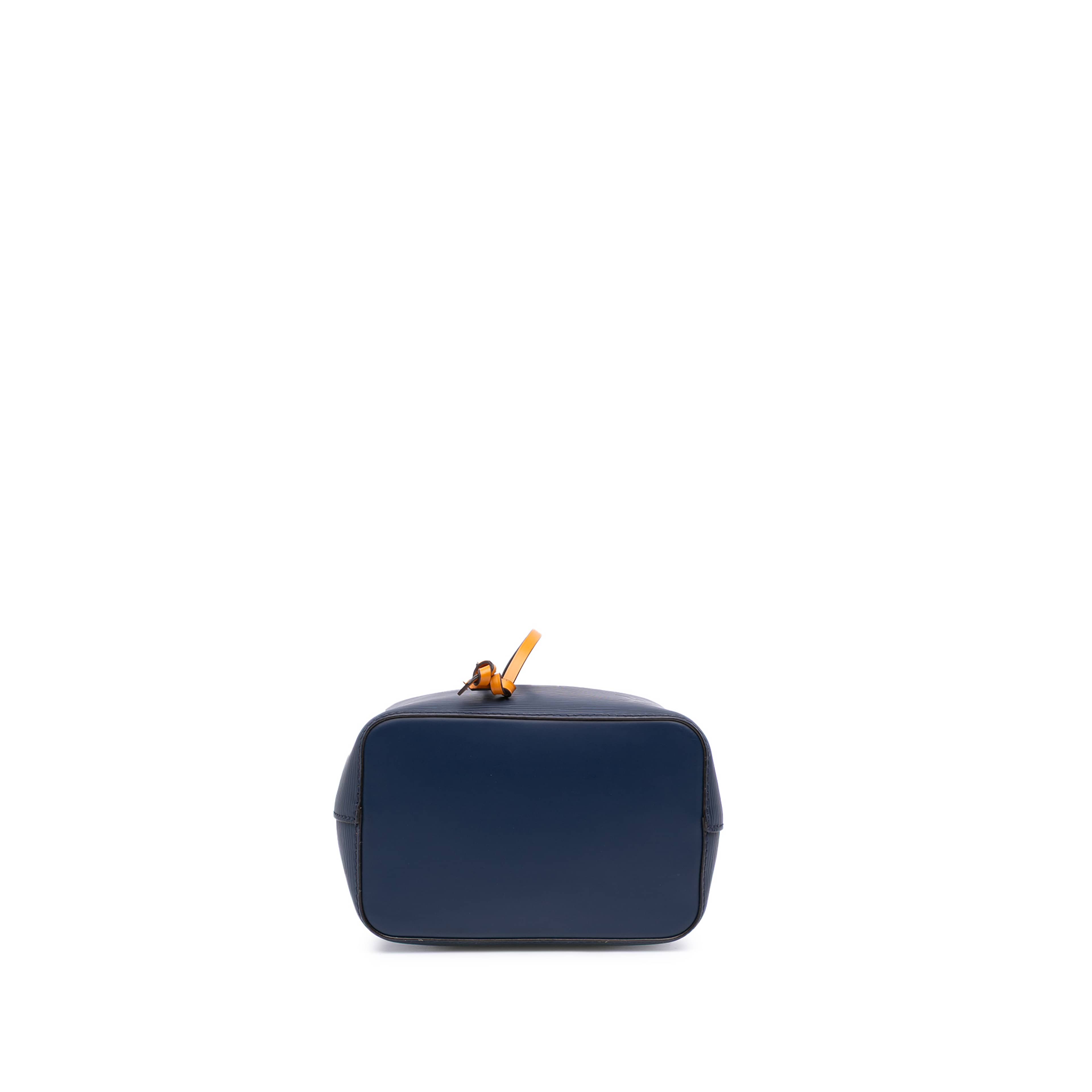 Louis Vuitton Epi Neonoe Bb, från Luxclusif, i färgen blue. Klicka för att öppna bilden i stort format