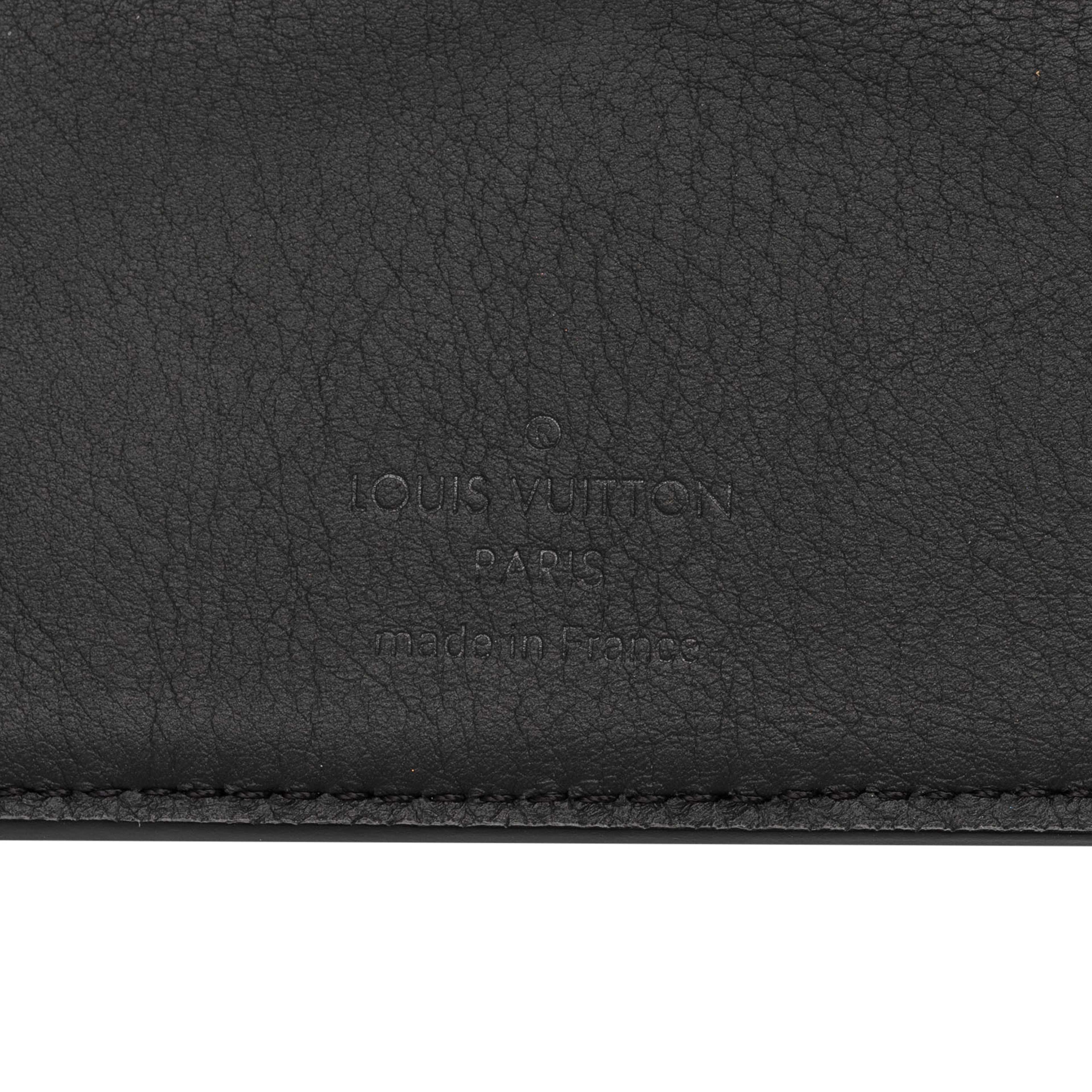 Louis Vuitton Monogram Spotlight Multiple Wallet, från Luxclusif, i färgen black. Klicka för att öppna bilden i stort format