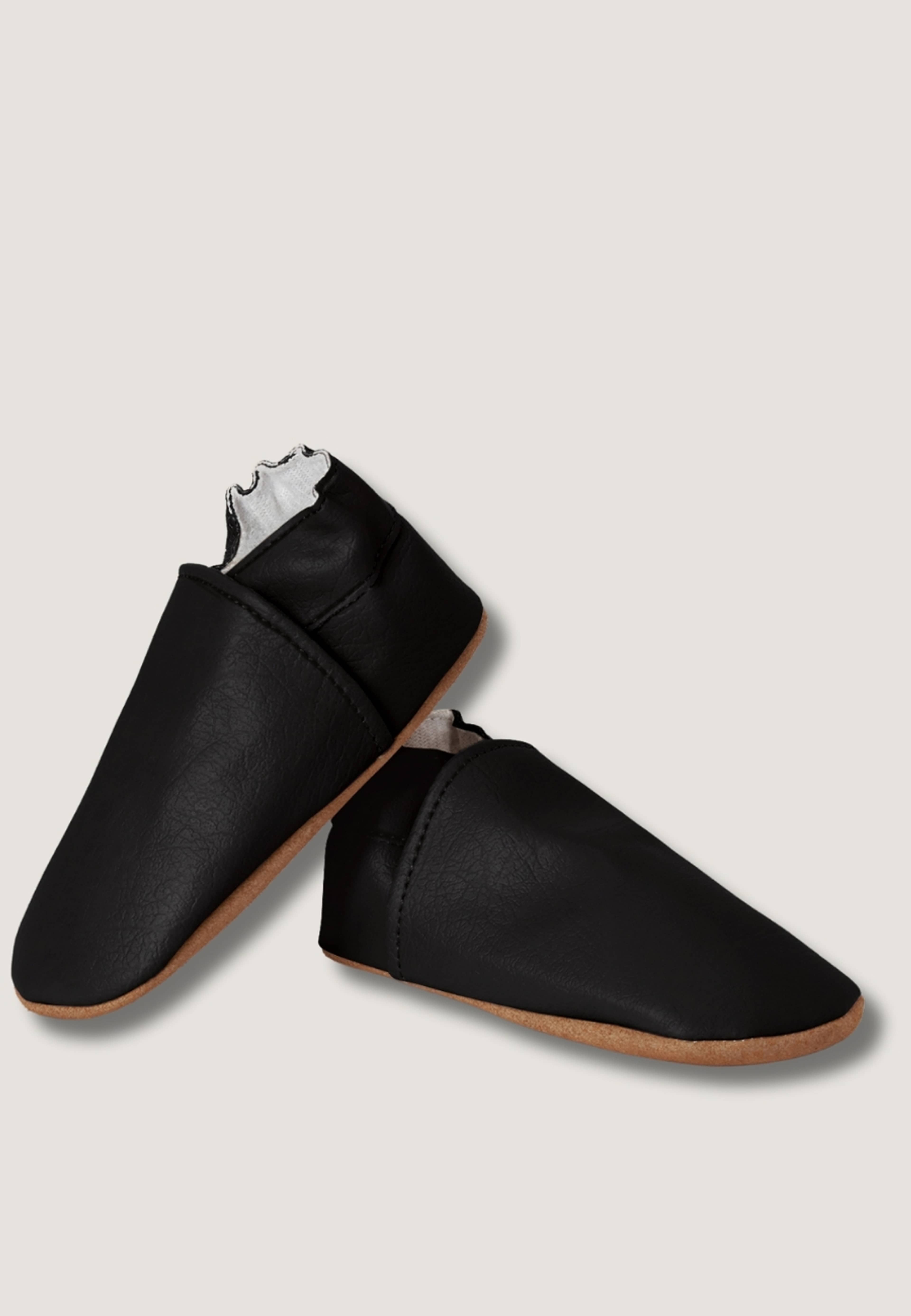 Barefoot Mocs, från BabyMocs, i färgen black. Klicka för att öppna bilden i stort format