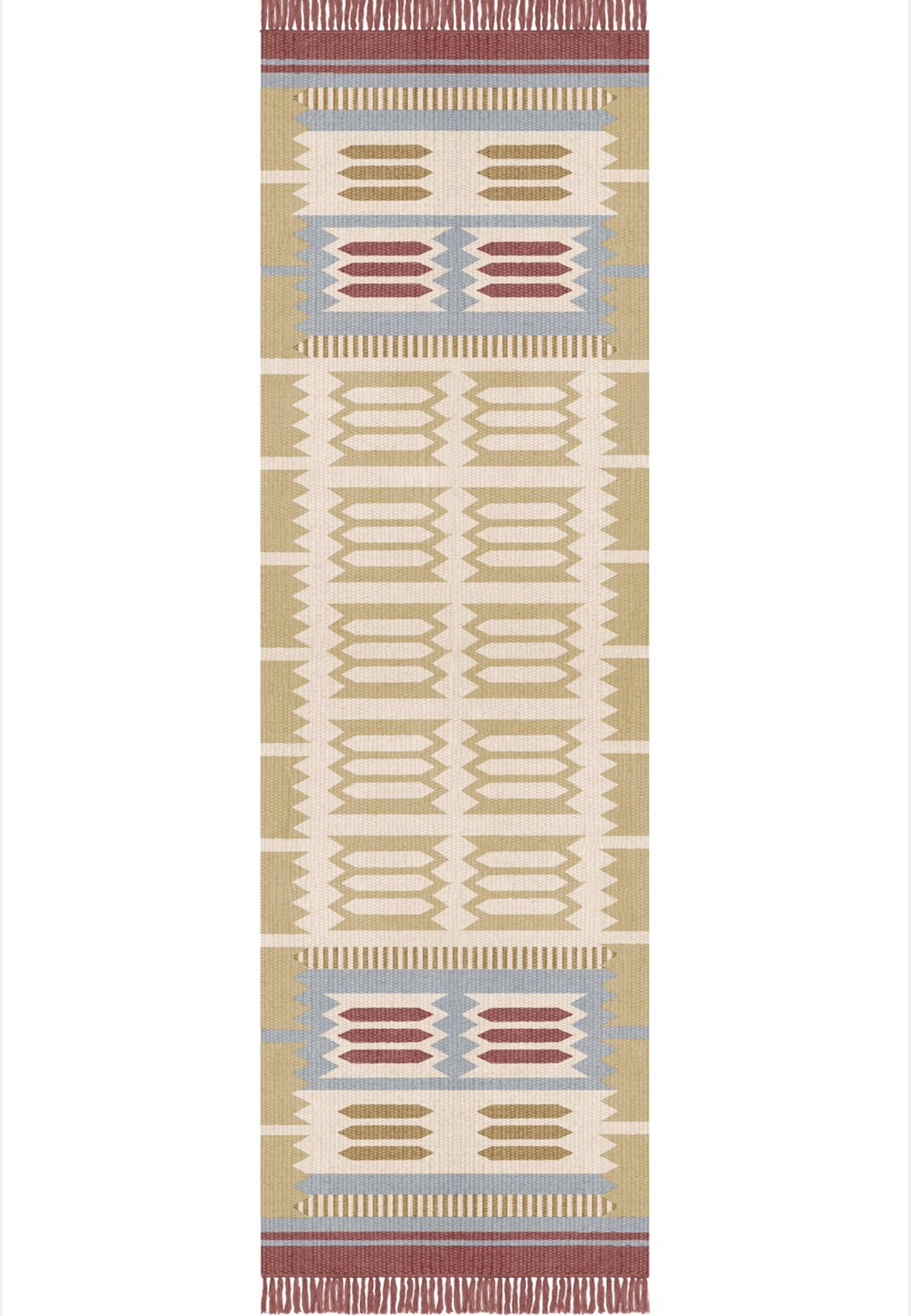 Röllakan Ullmatta 140x200 cm, från Layered, i färgen gulröd. Klicka för att öppna bilden i stort format