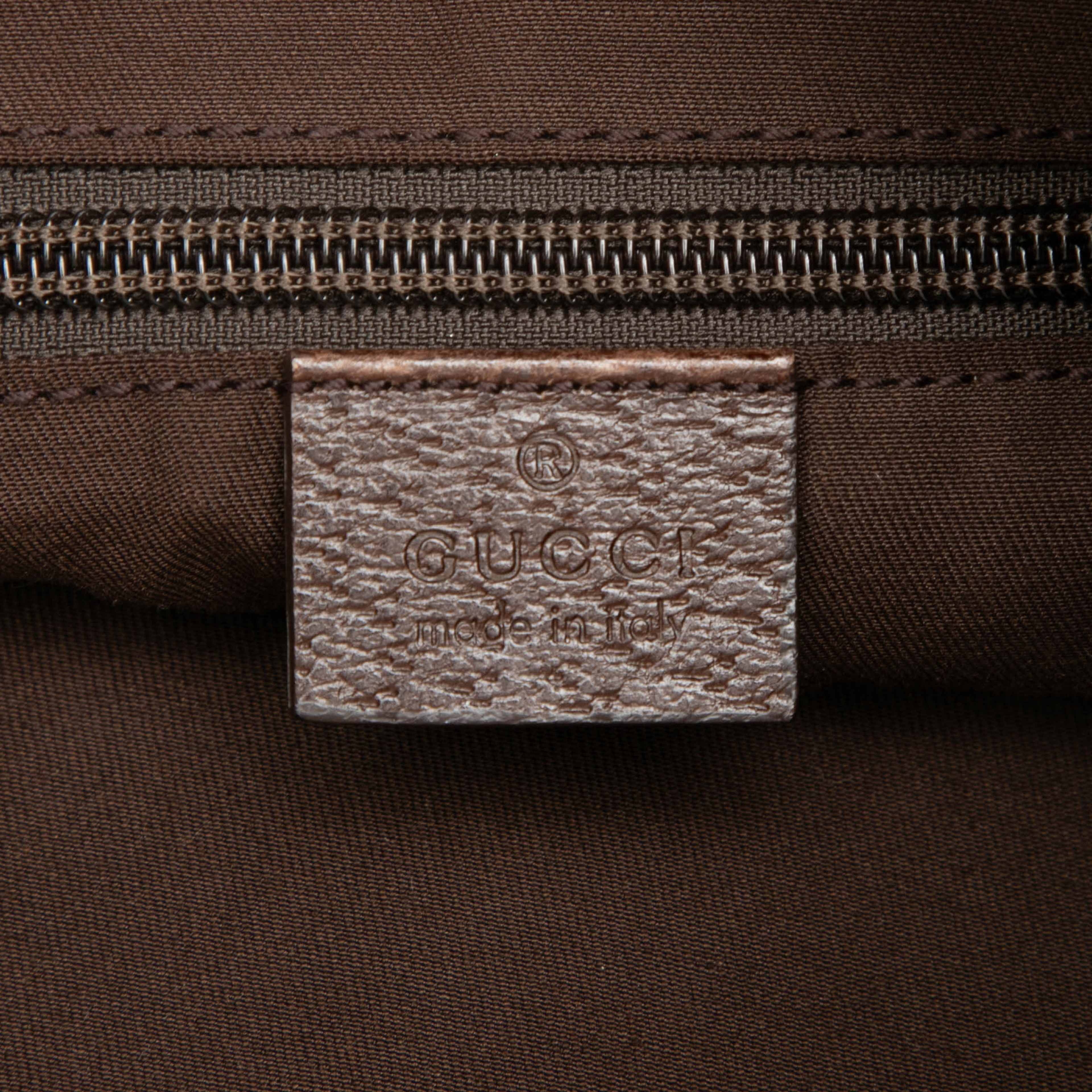 Gucci Gg Canvas Crossbody, från Luxclusif, i färgen beige. Klicka för att öppna bilden i stort format