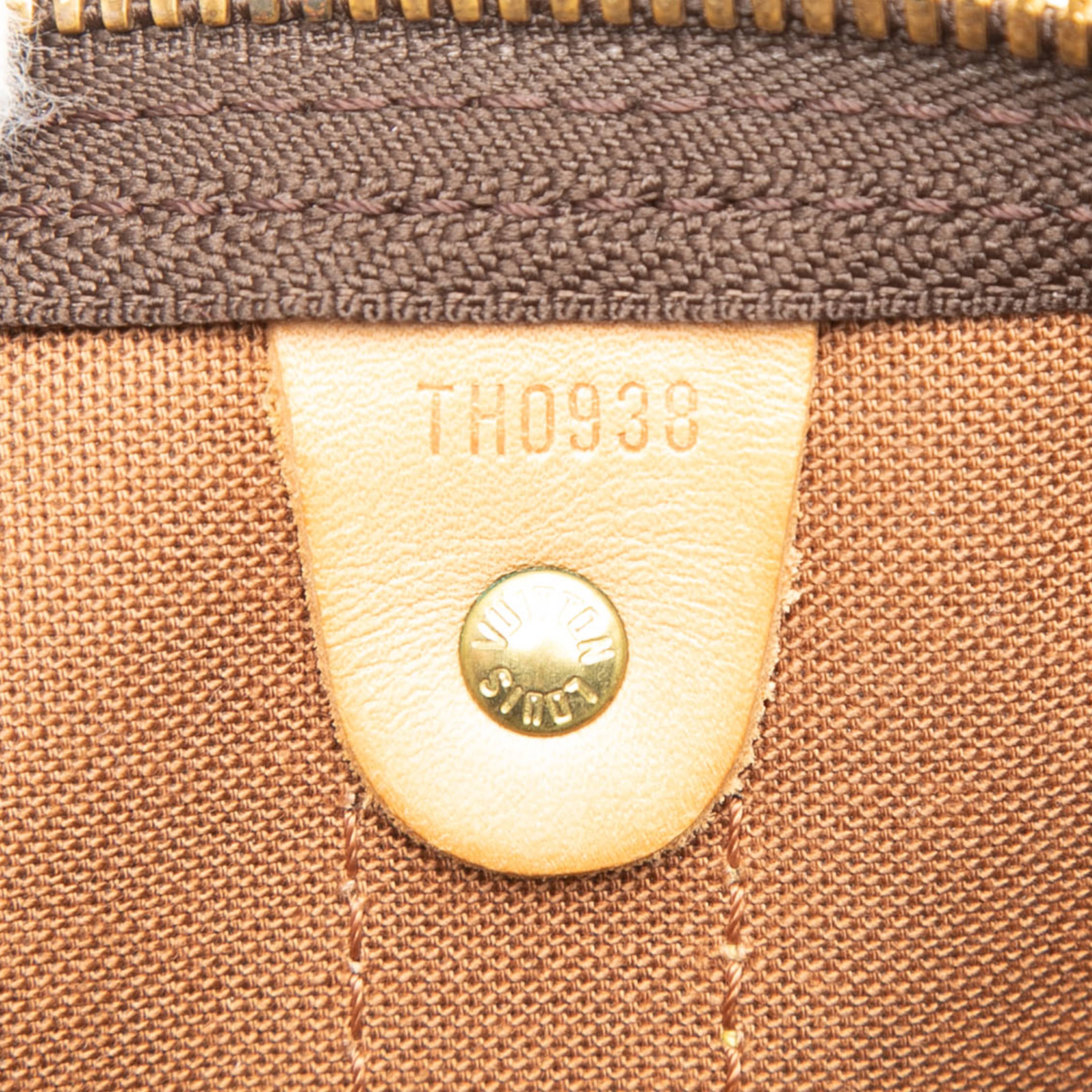 Louis Vuitton Monogram Keepall Bandouliere 55, från Luxclusif, i färgen brown. Klicka för att öppna bilden i stort format