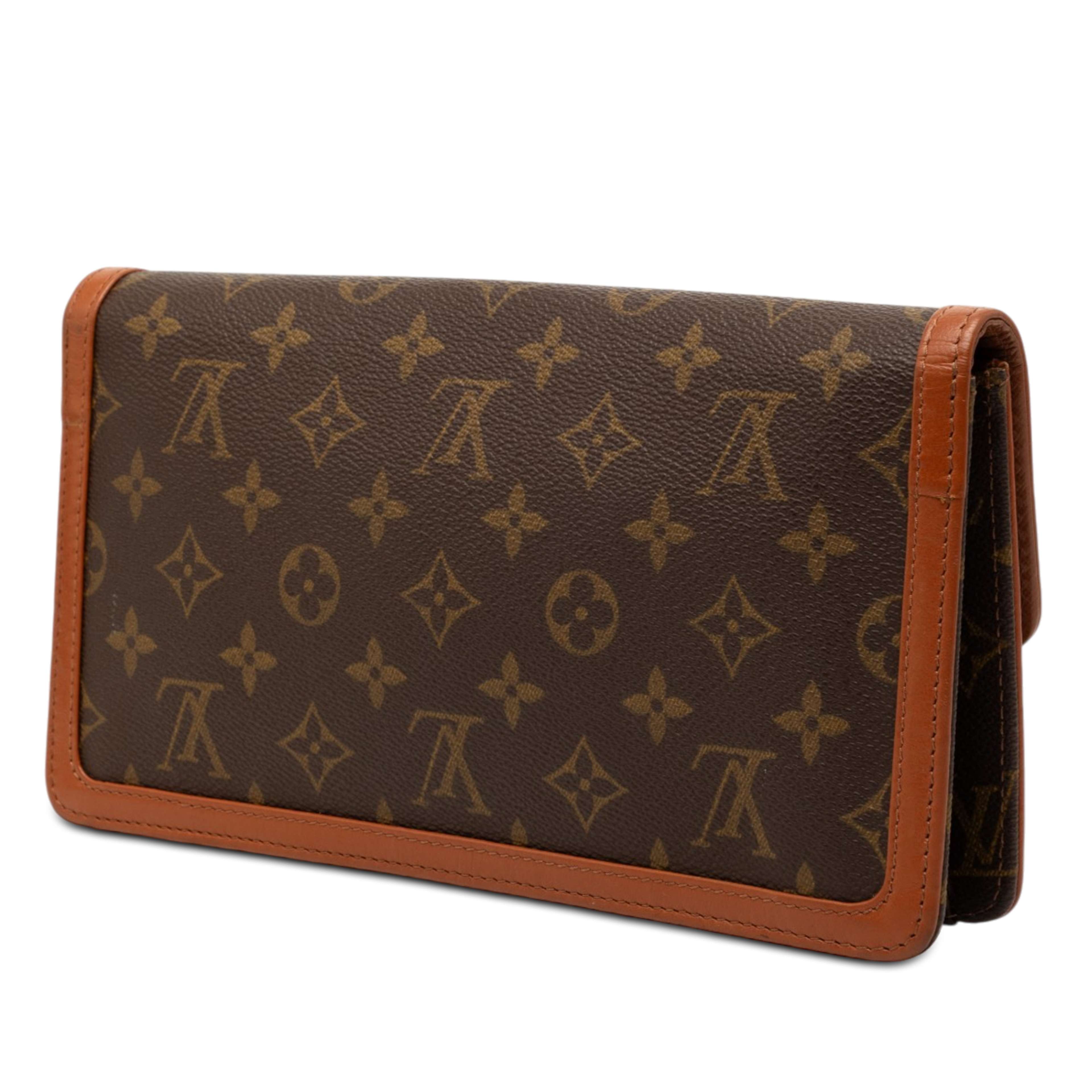 Louis Vuitton Monogram Pochette Dame Pm, från Luxclusif, i färgen brown. Klicka för att öppna bilden i stort format