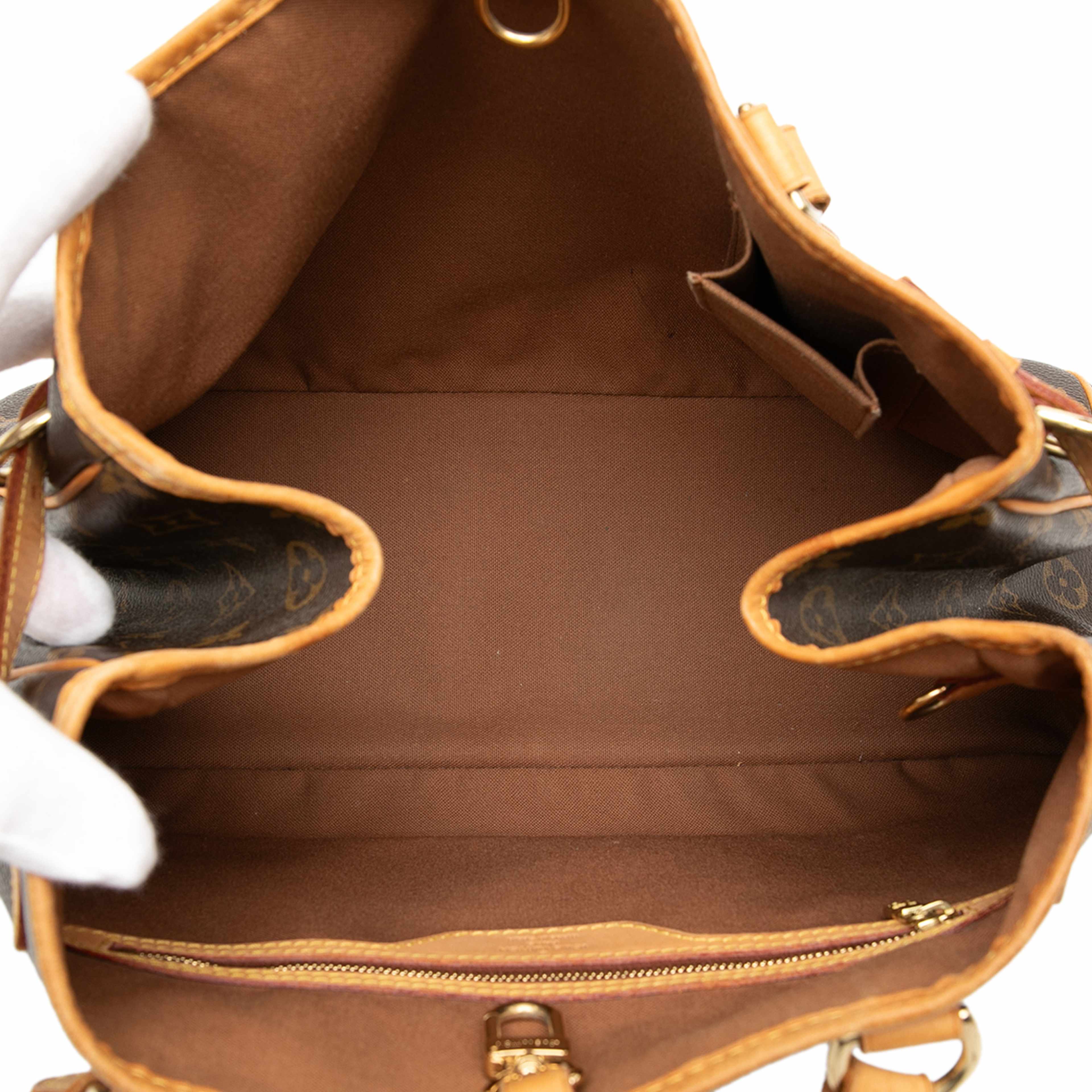 Louis Vuitton Monogram Batignolles Horizontal, från Luxclusif, i färgen brown. Klicka för att öppna bilden i stort format