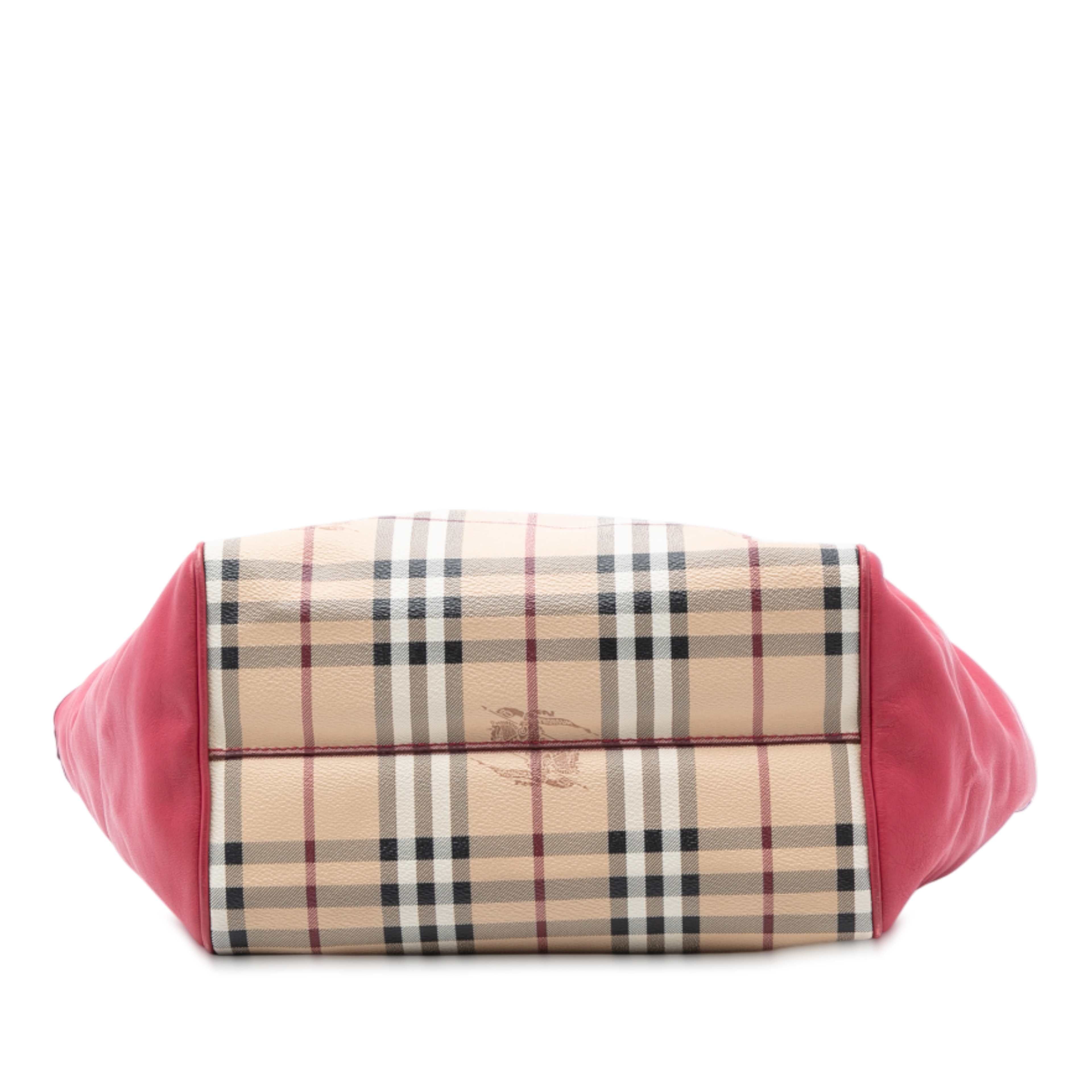 Burberry Small Haymarket Check Coated Canvas And Calfskin Canterbury Tote, från Luxclusif, i färgen beige. Klicka för att öppna bilden i stort format